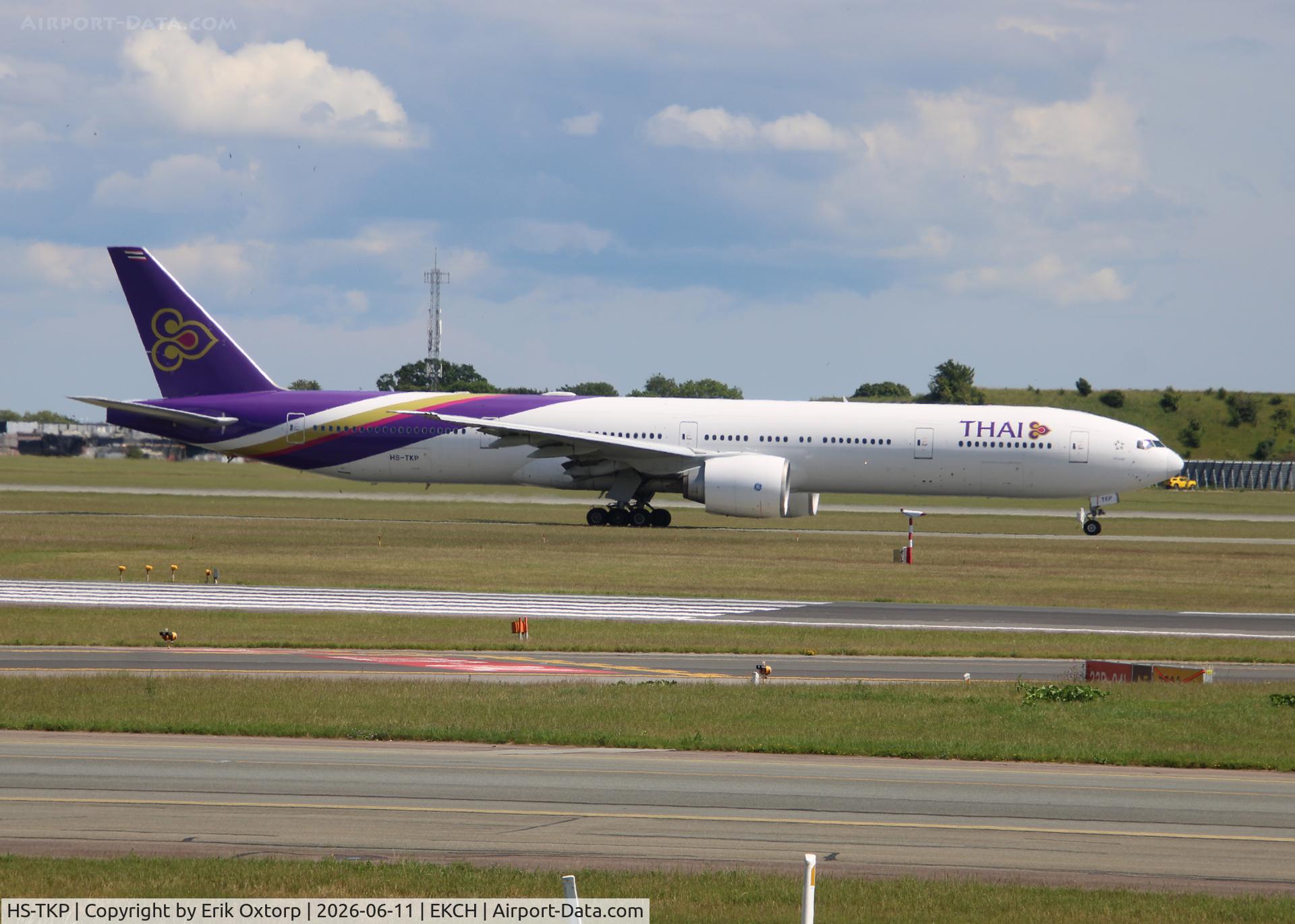 HS-TKP, 2013 Boeing 777-3AL/ER, c/n 41525 l/n 1119, HS-TKP taxi to rw 04R for take off