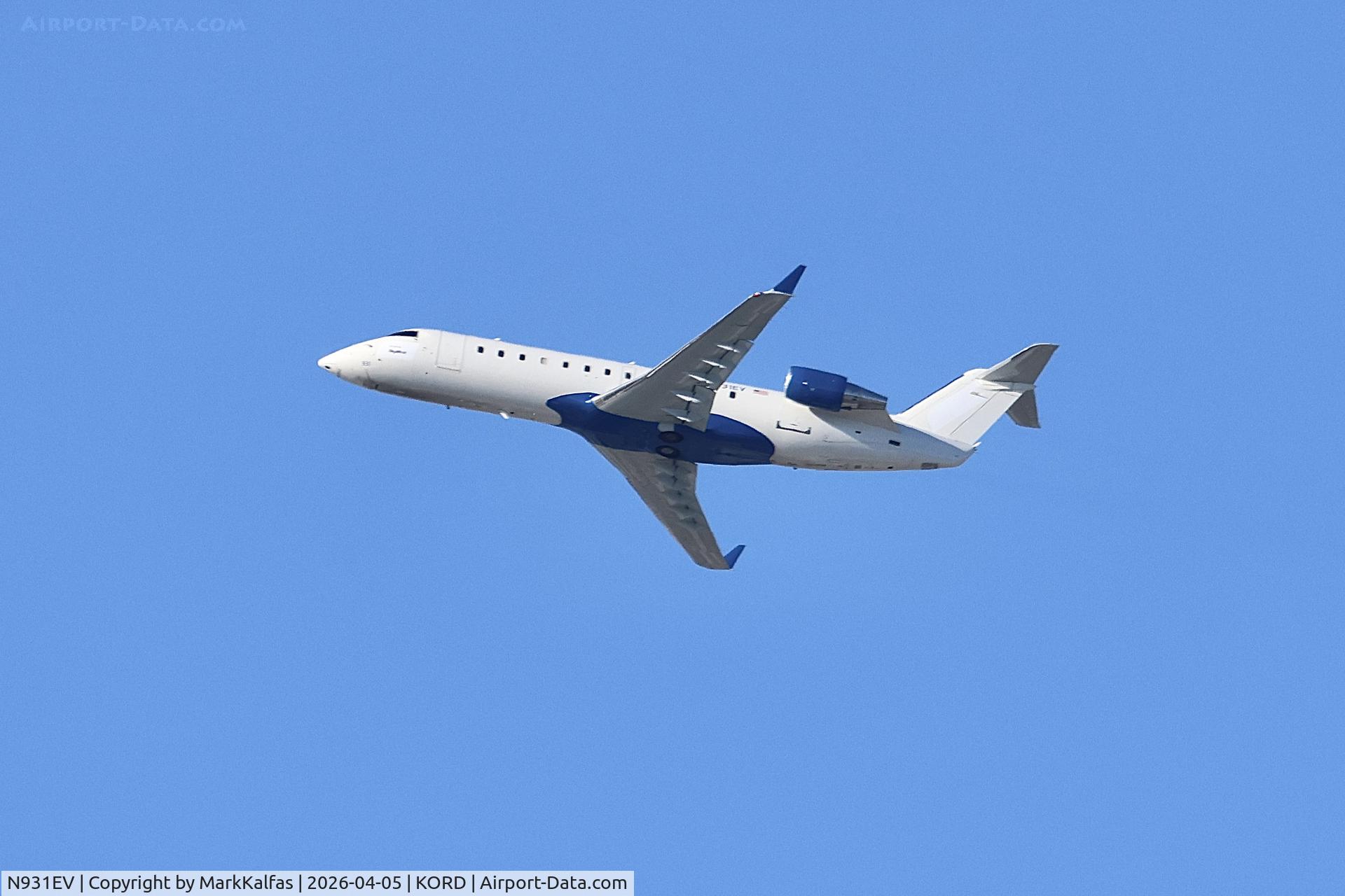 N931EV, 2005 Bombardier CRJ-200ER (CL-600-2B19), c/n 8015, CRJ2 SkyWest / United Express Bombardier CRJ-200LR N931EV departing 28R KORD