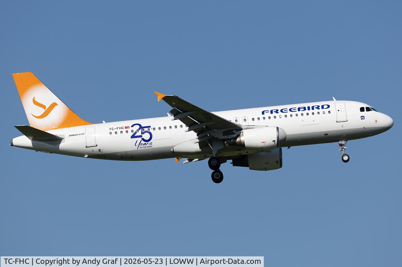 TC-FHC, 2009 Airbus A320-214, c/n 3852, Freebird A320