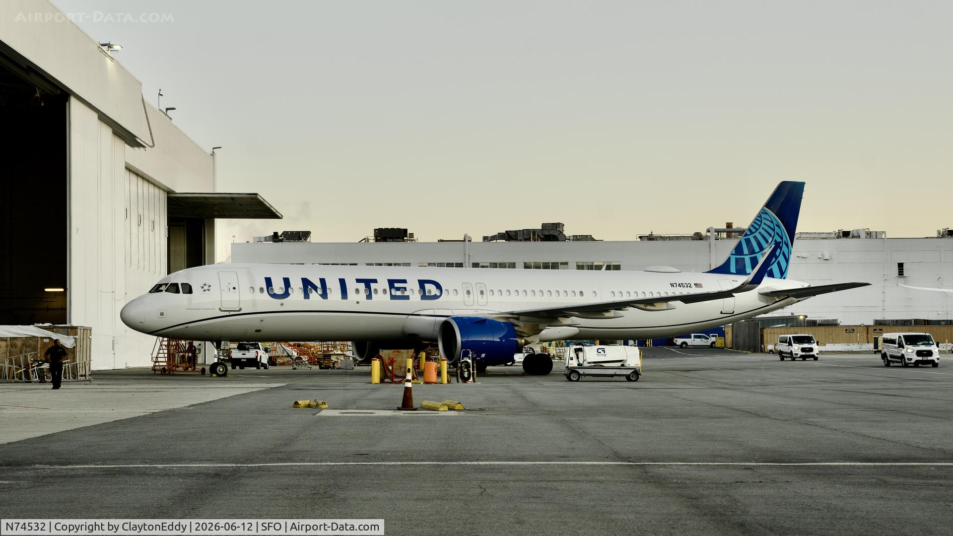 N74532, 2025 Airbus A321-271NX, c/n 12296, SFO 2026. 