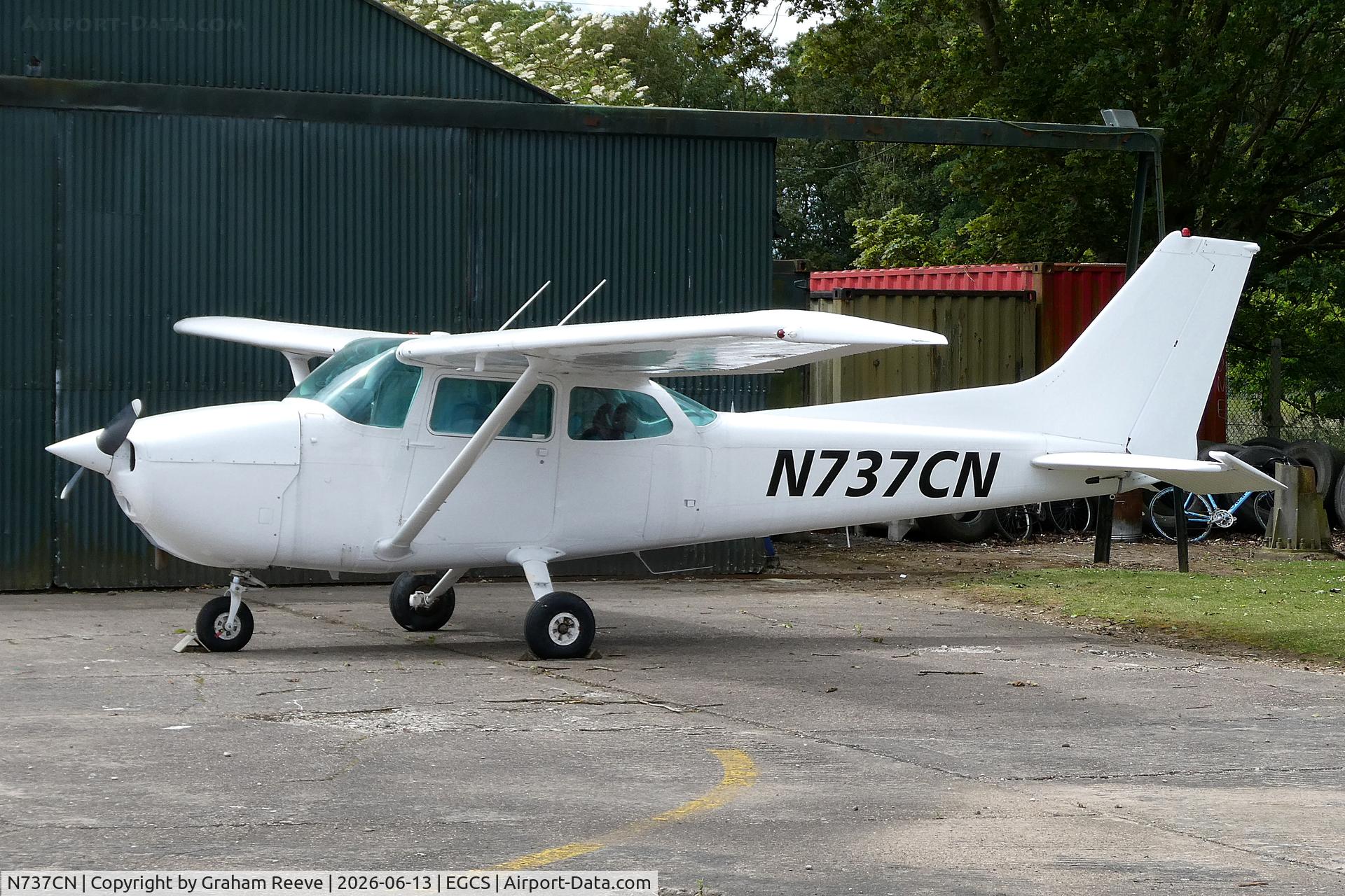 N737CN, 1977 Cessna 172N, c/n 172-69315, Parked at Sturgate.