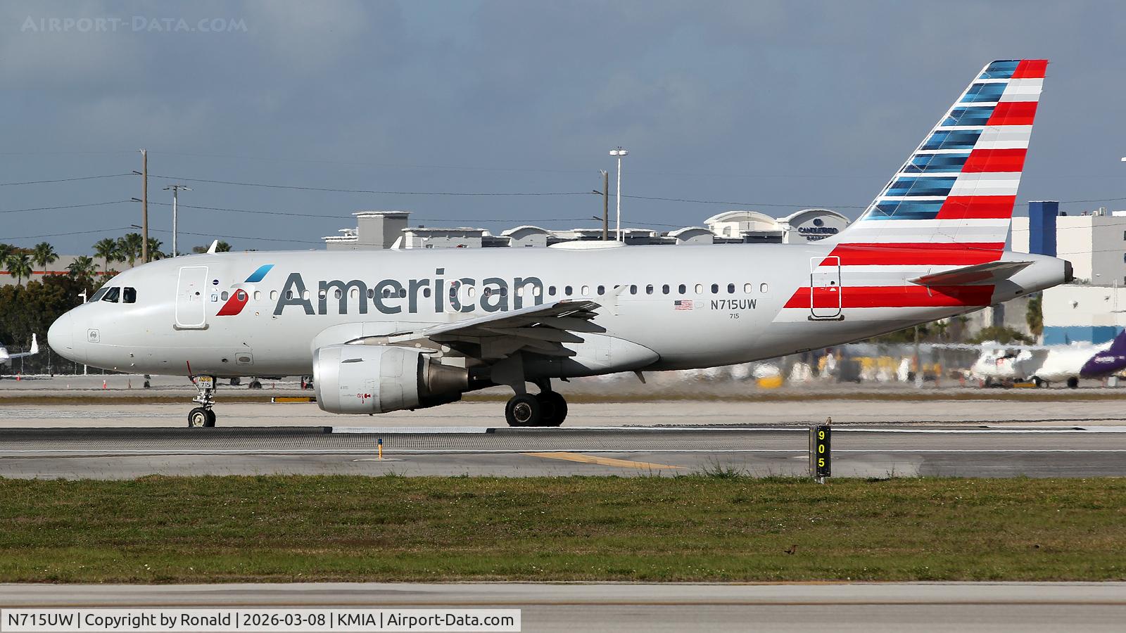N715UW, 1999 Airbus A319-112, c/n 1051, at mia
