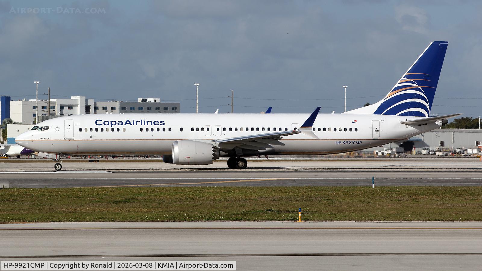 HP-9921CMP, 2023 Boeing 737-9MAX, c/n 44171 l/n 8492, at mia