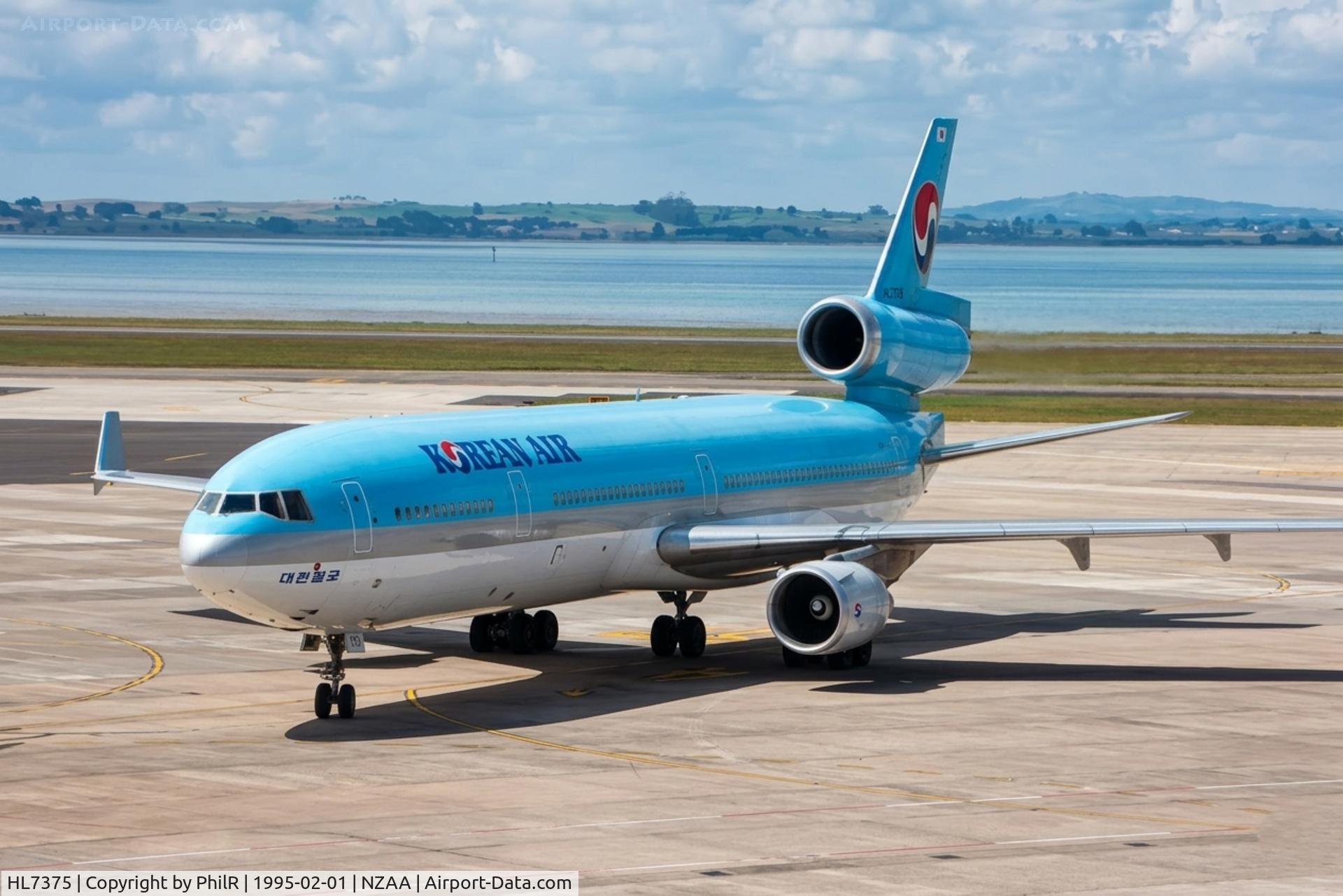 HL7375, 1992 McDonnell Douglas MD-11F, c/n 48523 l/n 516, HL7375 1992 MD-11 Korean Airlines AKL 