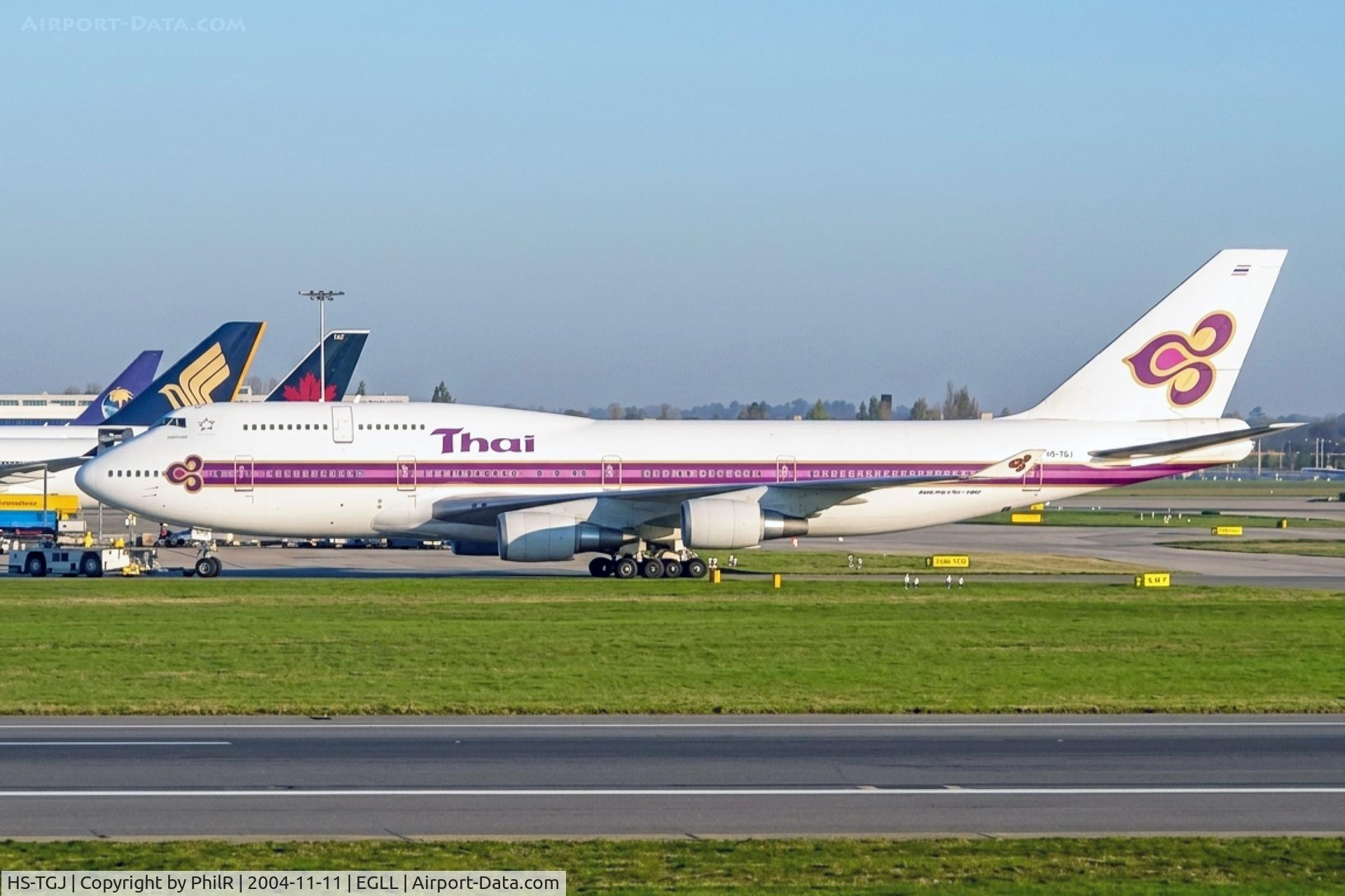 HS-TGJ, 1990 Boeing 747-4D7, c/n 24459, HS-TGJ 1990 B747-400 Thai International LHR
