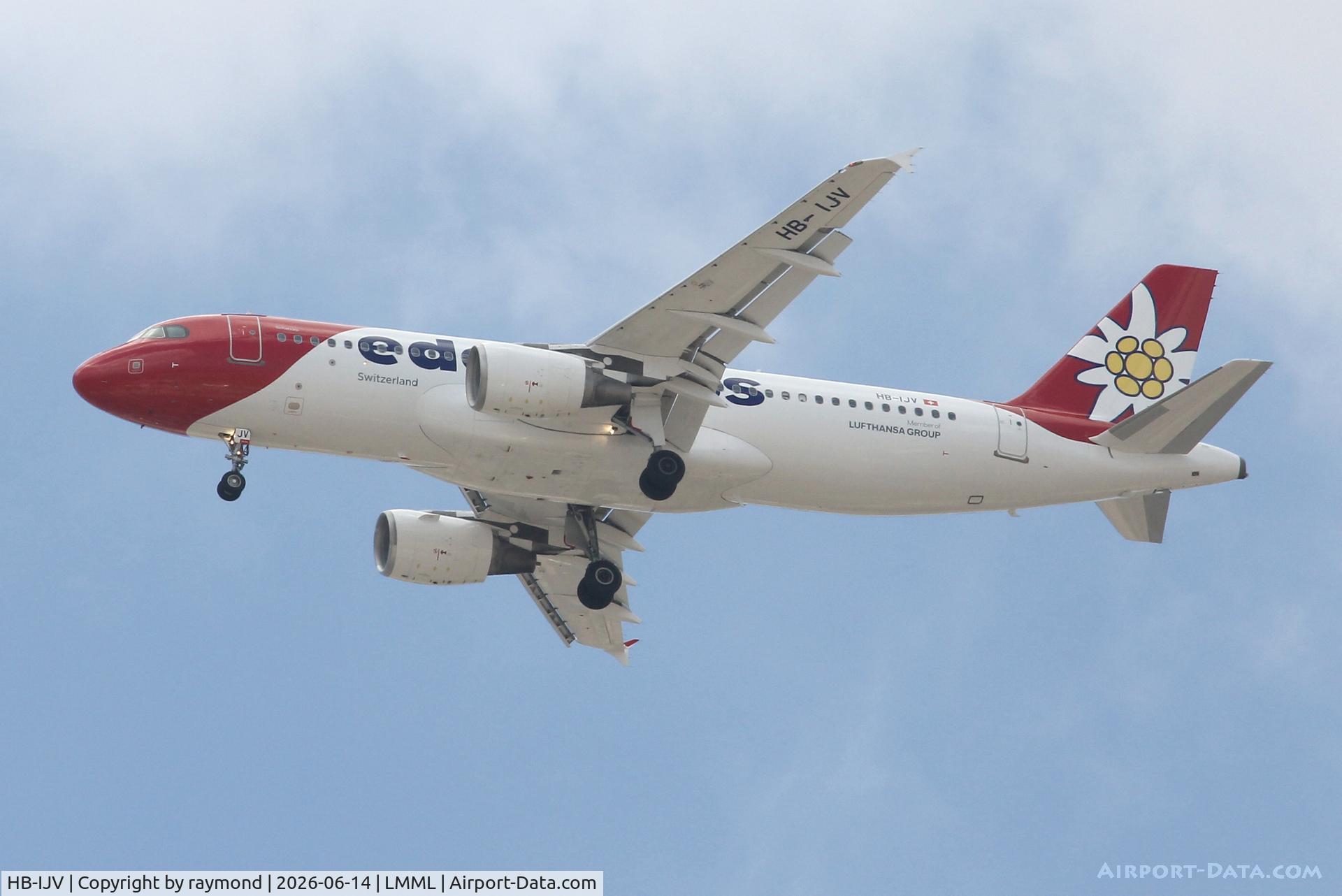 HB-IJV, 2003 Airbus A320-214, c/n 2024, Edelweiss Airbus A320-214 reg HB-IJV on a long approach to land on RW13 Malta.
