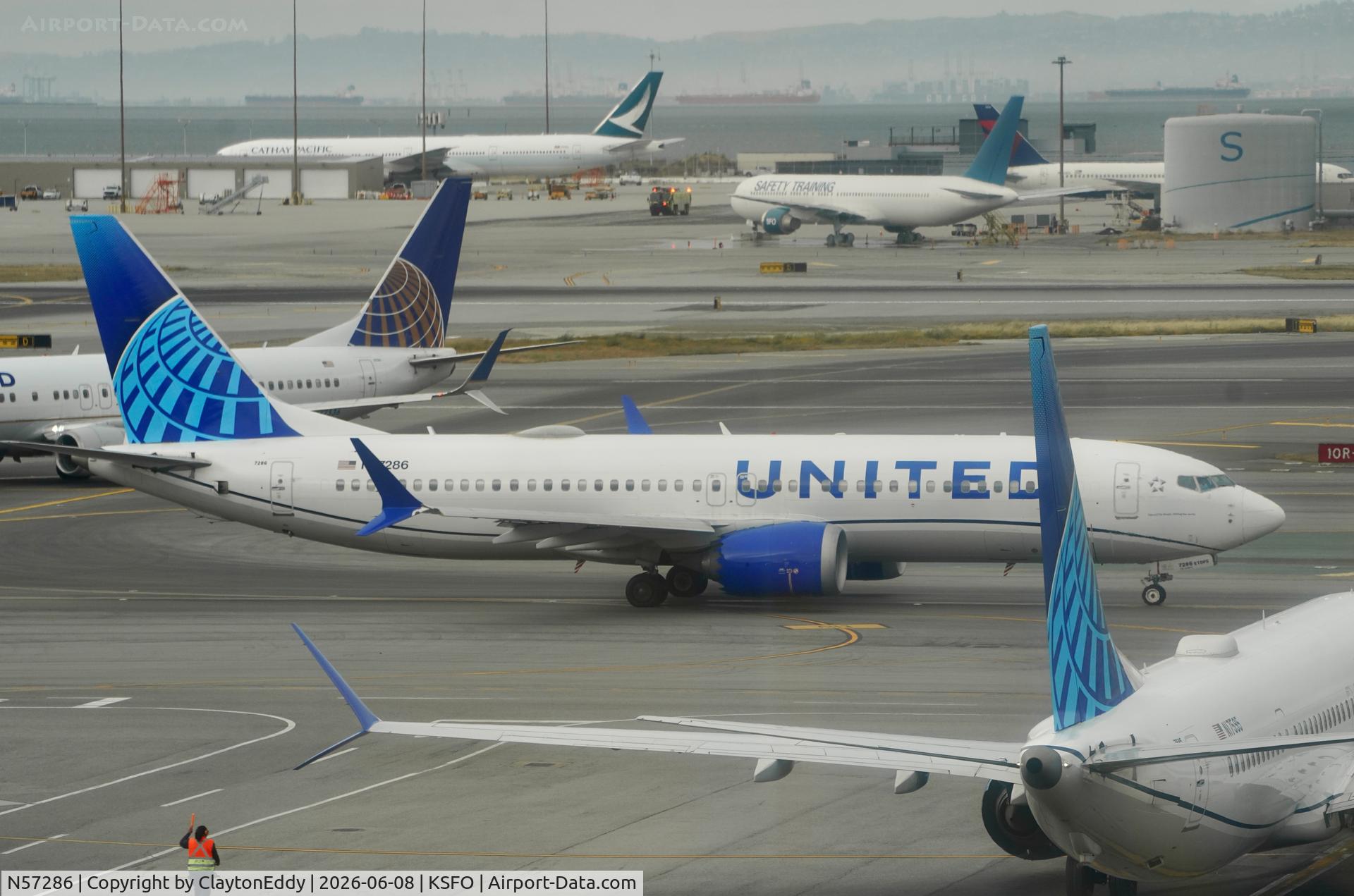 N57286, 2019 Boeing 737-8 MAX, c/n 61854 l/n 7524, Sky Terrace SFO 2026  