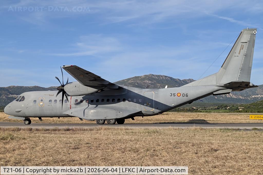 T21-06, CASA C-295M, c/n EA03-06-008, Taxiing