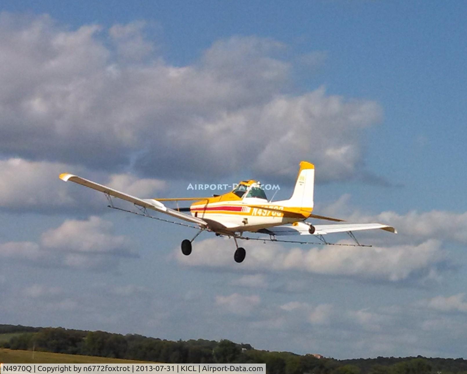 N4970Q, 1976 Cessna A188B, c/n 18802704T, Taking off on runway 02