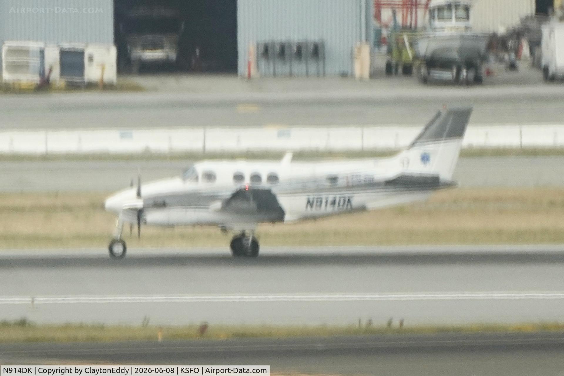 N914DK, 1996 Beech C90A King Air King Air, c/n LJ-1445, Sky Terrace SFO 2026