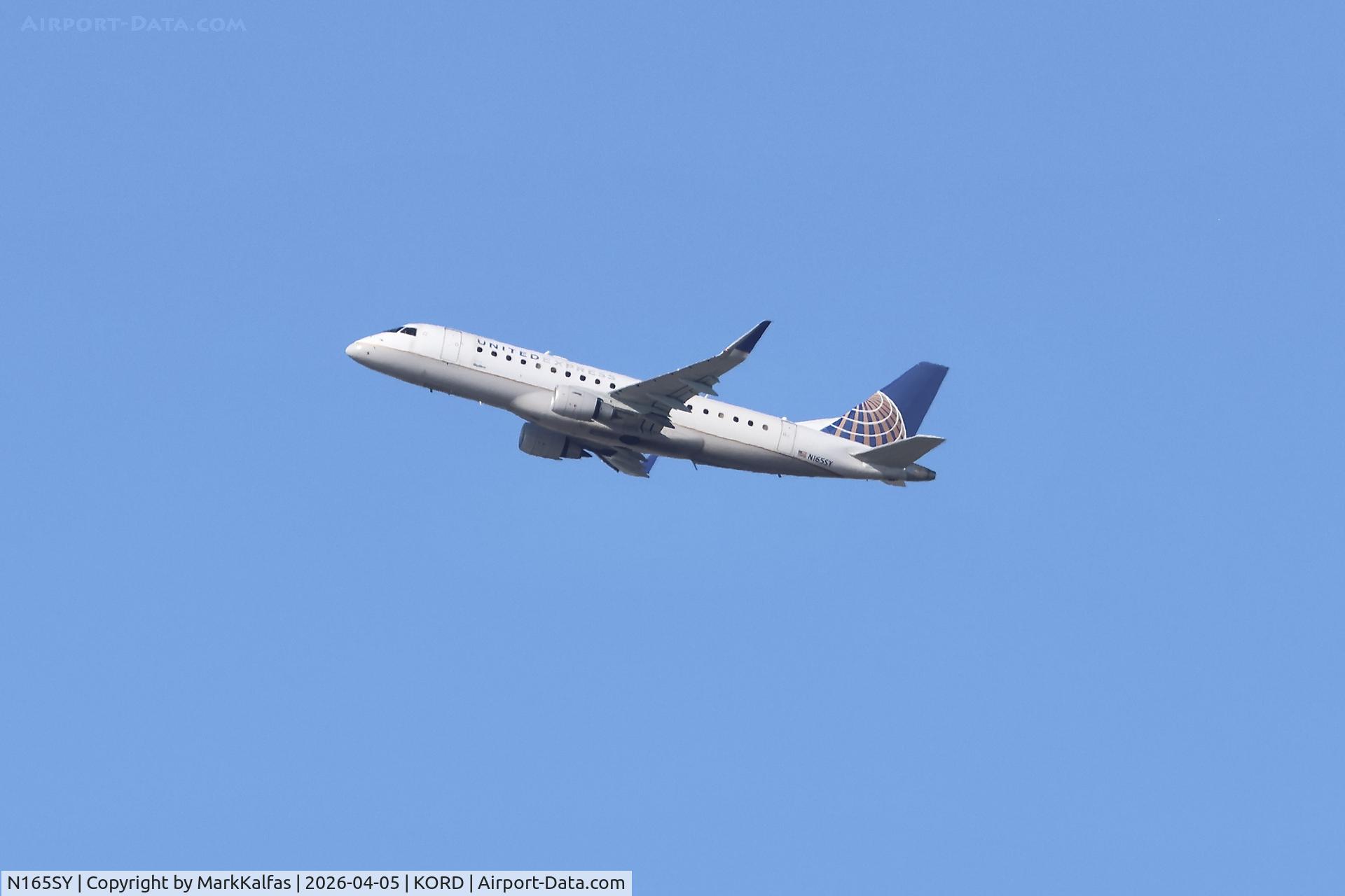 N165SY, 2016 Embraer 175LR (ERJ-170-200LR), c/n 17000613, E75L SKYWEST/UNITED EXPRESS E75LR, N165SY DEPARTING 29R KORD