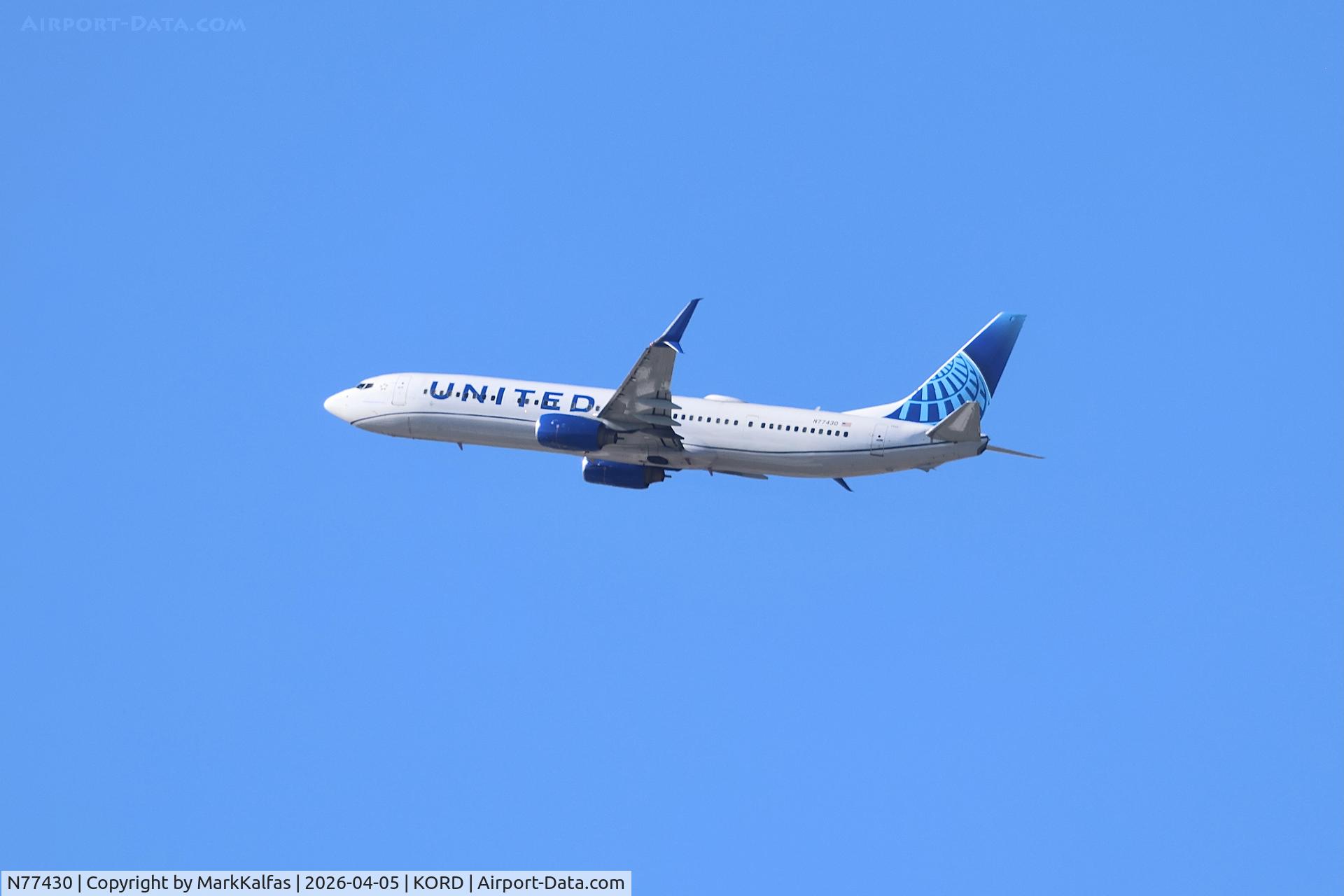 N77430, 2008 Boeing 737-924/ER, c/n 37098, B739 United Airlines Boeing 737-924 ER N77430 departing 28R KORD