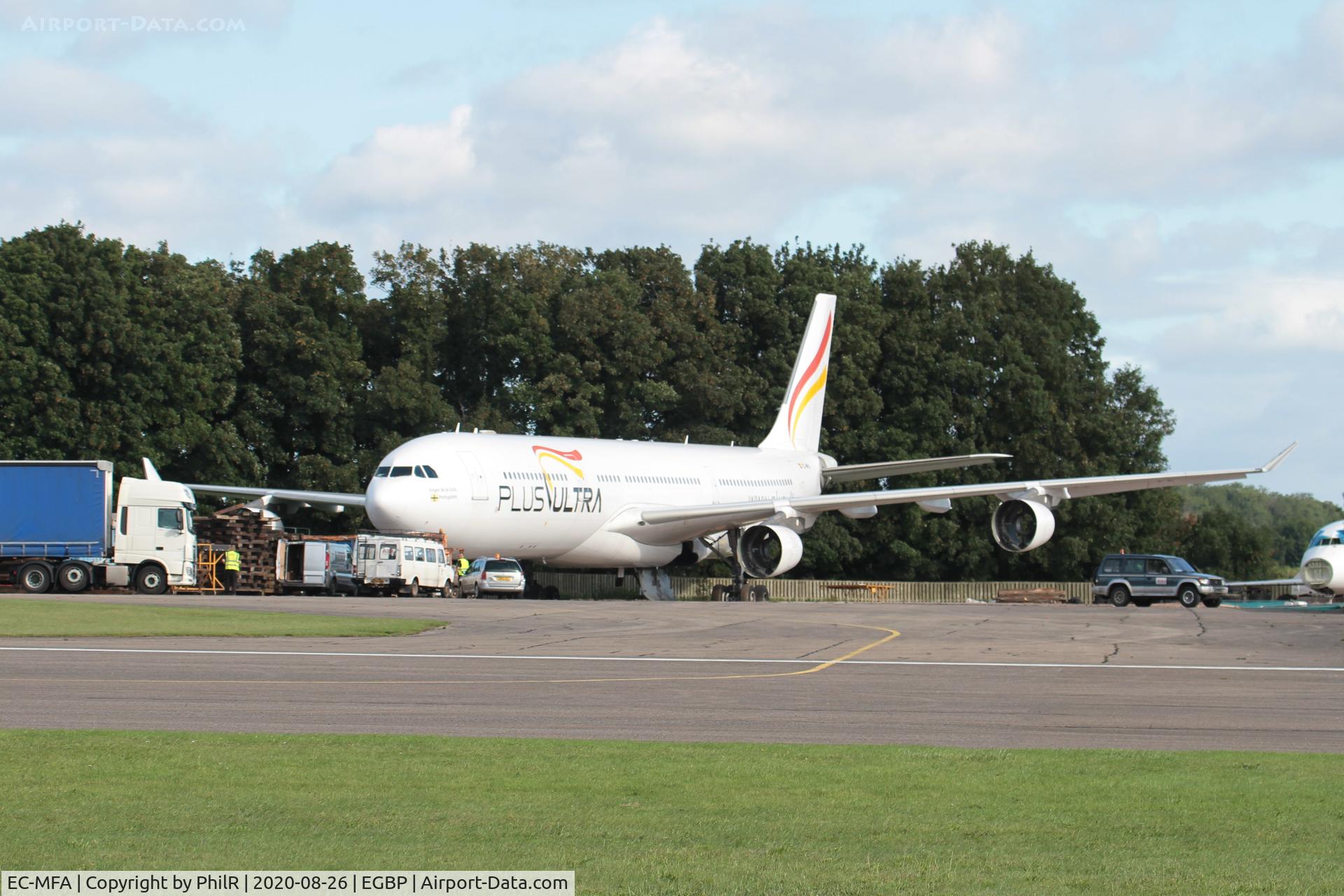 EC-MFA, 1998 Airbus A340-313X, c/n 212, EC-MFA 1998 Airbus A340-300 PlusUltra Kemble 
