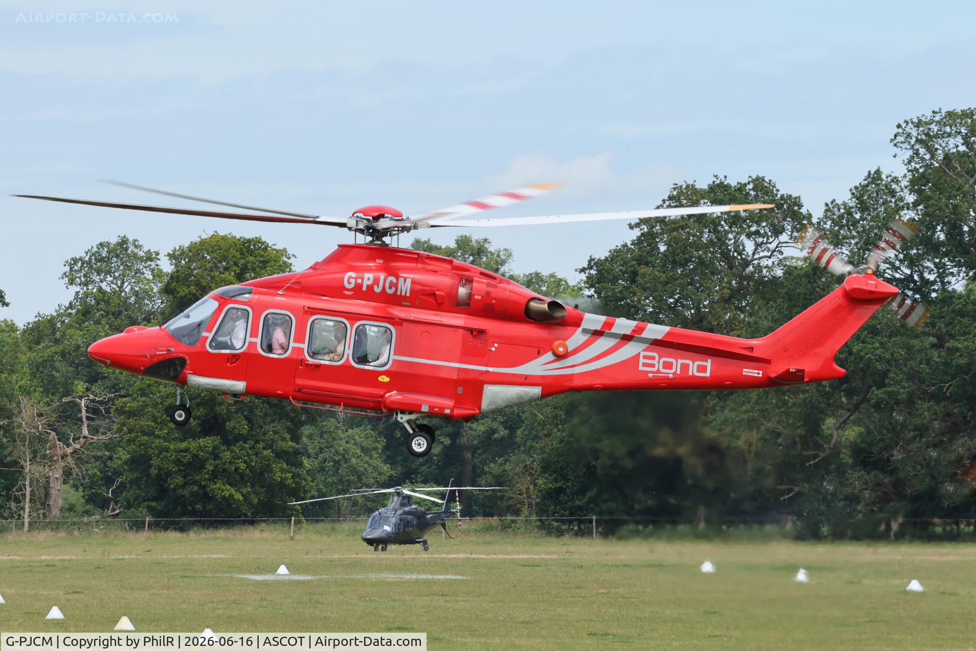 G-PJCM, 2009 Agusta Aerospace Corporation AW 139, c/n 41207, G-PJCM 2009 Agusta Westland AW139 Ascot Heliport
