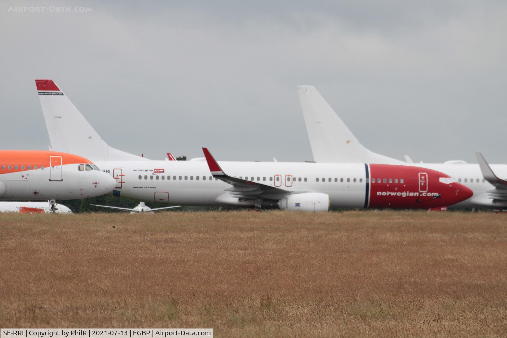 SE-RRI, 2015 Boeing 737-8JP, c/n 41136 l/n 5415, SE-RRI 2015 Boeing 737-800 Norwegian Air Shuttle Kemble 13.07.21 (1).JPG

