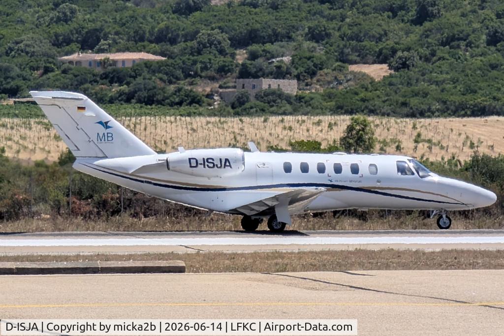 D-ISJA, 2007 Cessna 525A CitationJet CJ2+, c/n 525A-0348, Taxiing