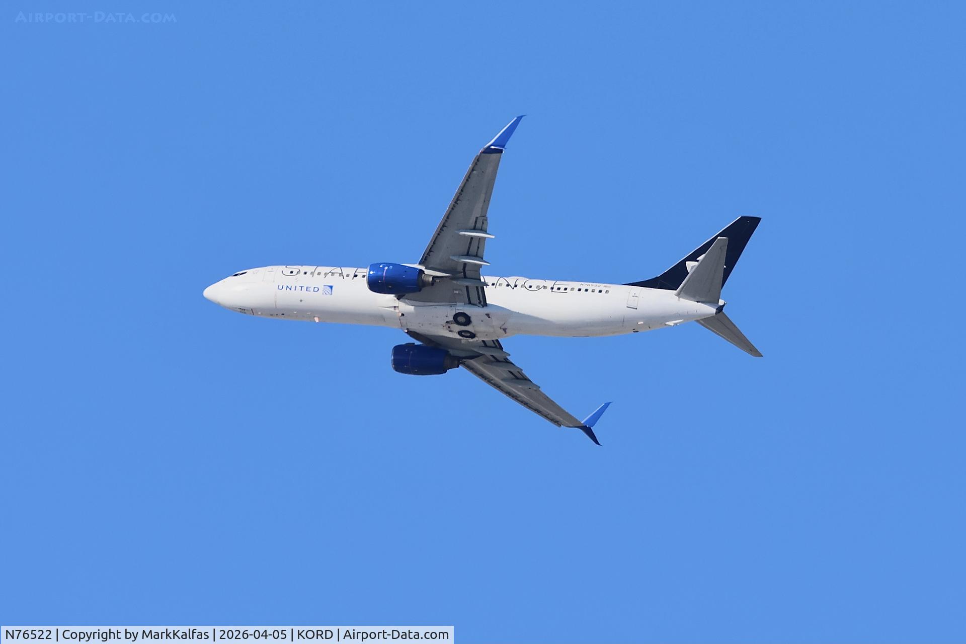 N76522, 2010 Boeing 737-824, c/n 31660, B738 United Airlines Boeing 737-824 N76522 departing 27L KORD