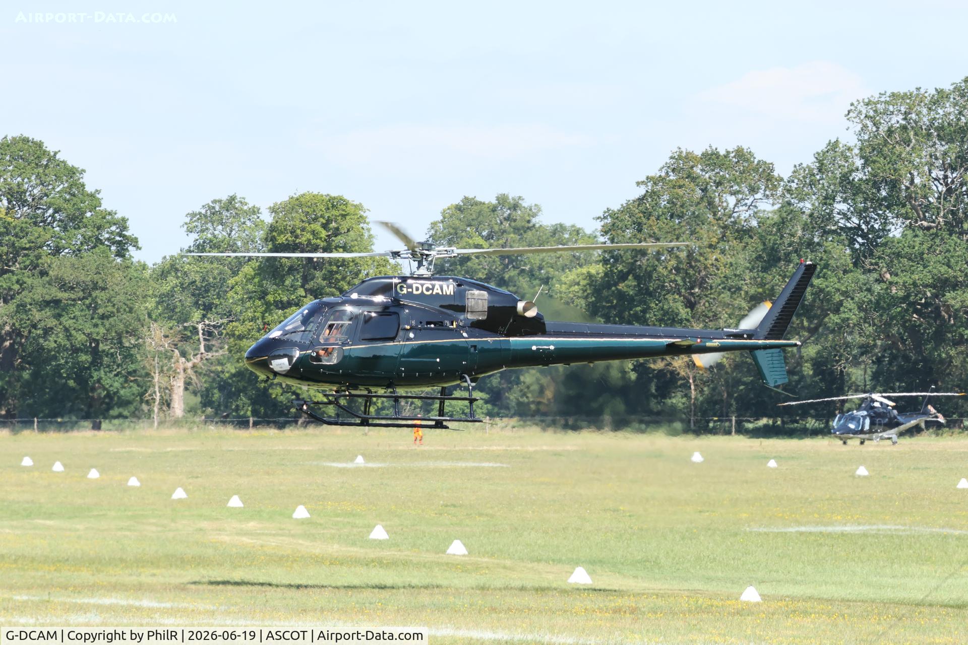 G-DCAM, 2007 Eurocopter AS-355NP Ecureuil 2, c/n 5750, G-DCAM 2007 Eurocopter AS355NP Ecureuil ll Ascot Heliport 19.06.26 (3).JPG

