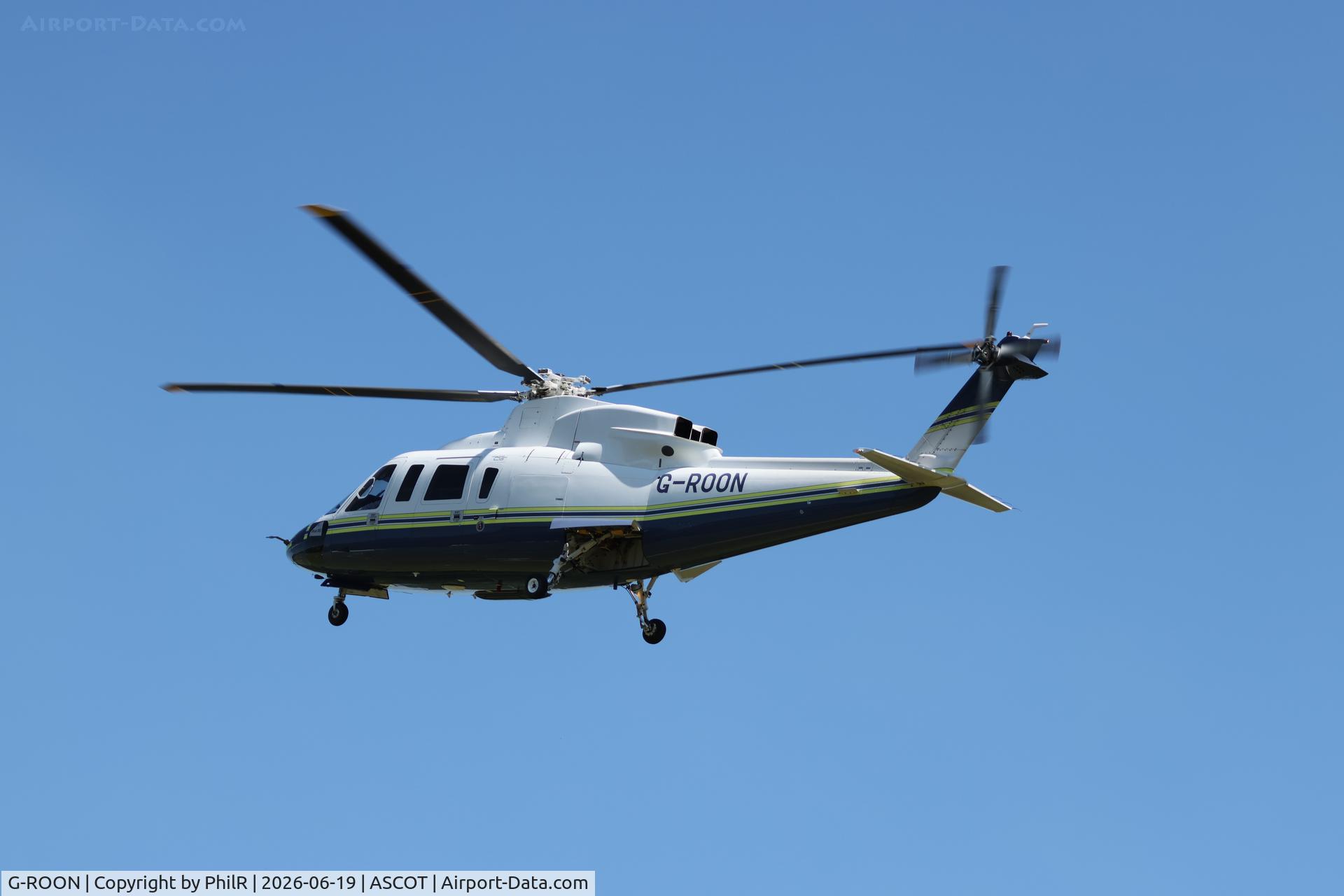 G-ROON, 2010 Keystone Helicopter S-76C, c/n 760781, G-ROON 2010 Sikorsky S-76C Ascot Heliport 
