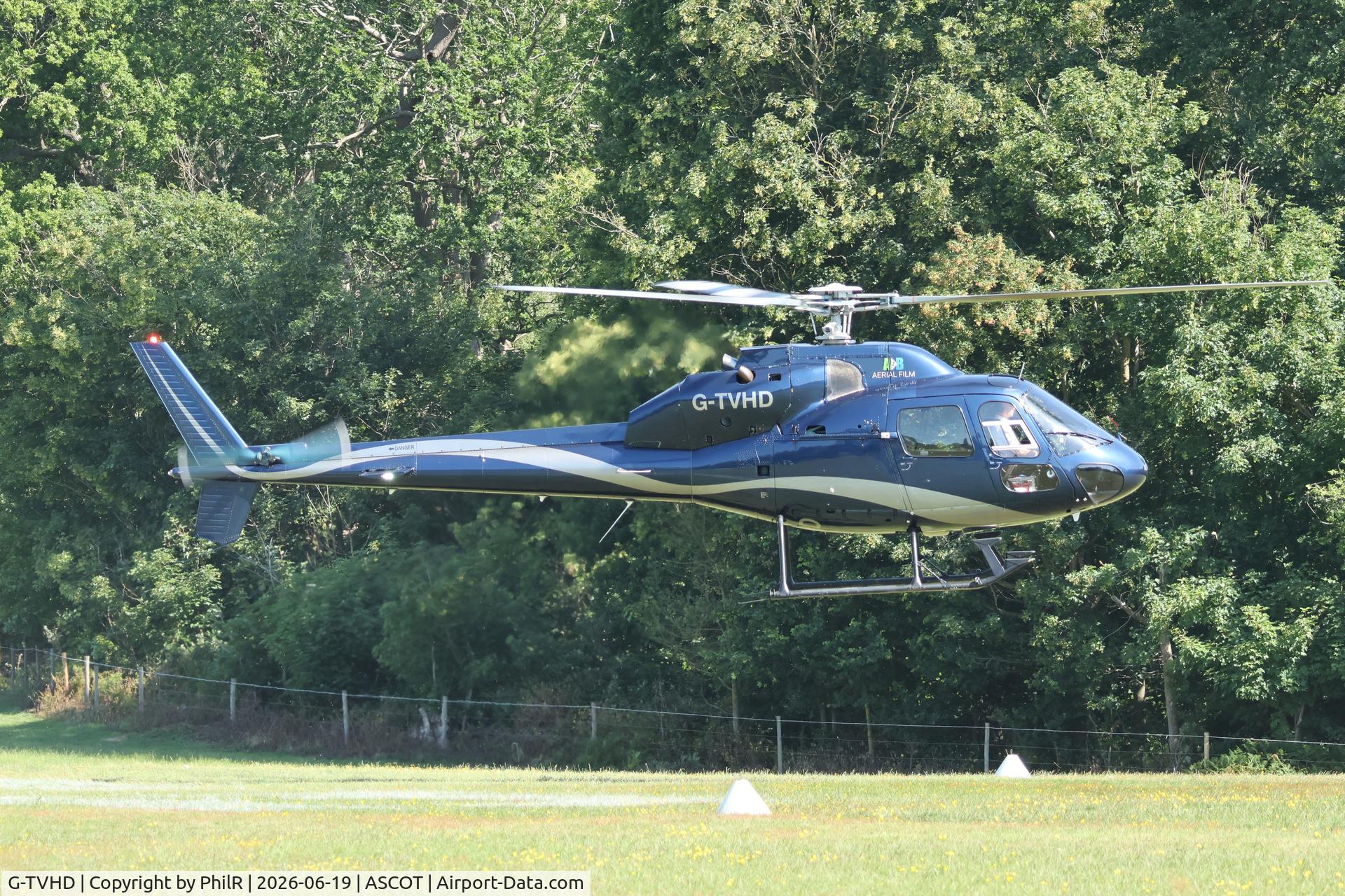 G-TVHD, 1990 Aerospatiale AS-355F-2 Ecureuil 2, c/n 5449, G-TVHD 1990 Aerospatiale AS355F2 Ecureuil ll Ascot Heliport 

