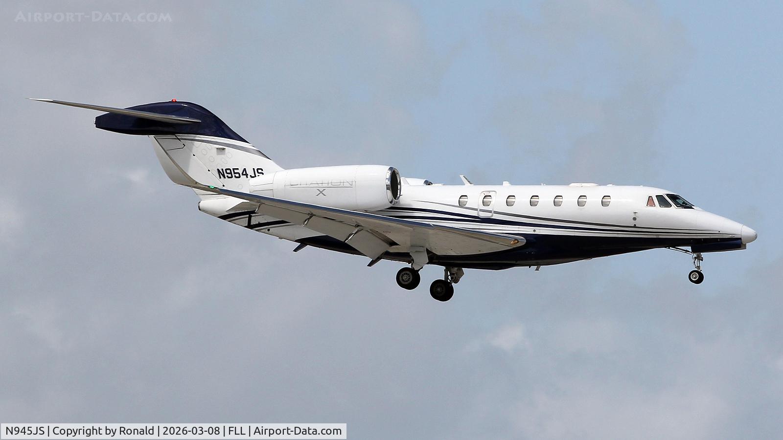 N945JS, 2006 Cessna 750 Citation X Citation X, c/n 750-0258, at fll