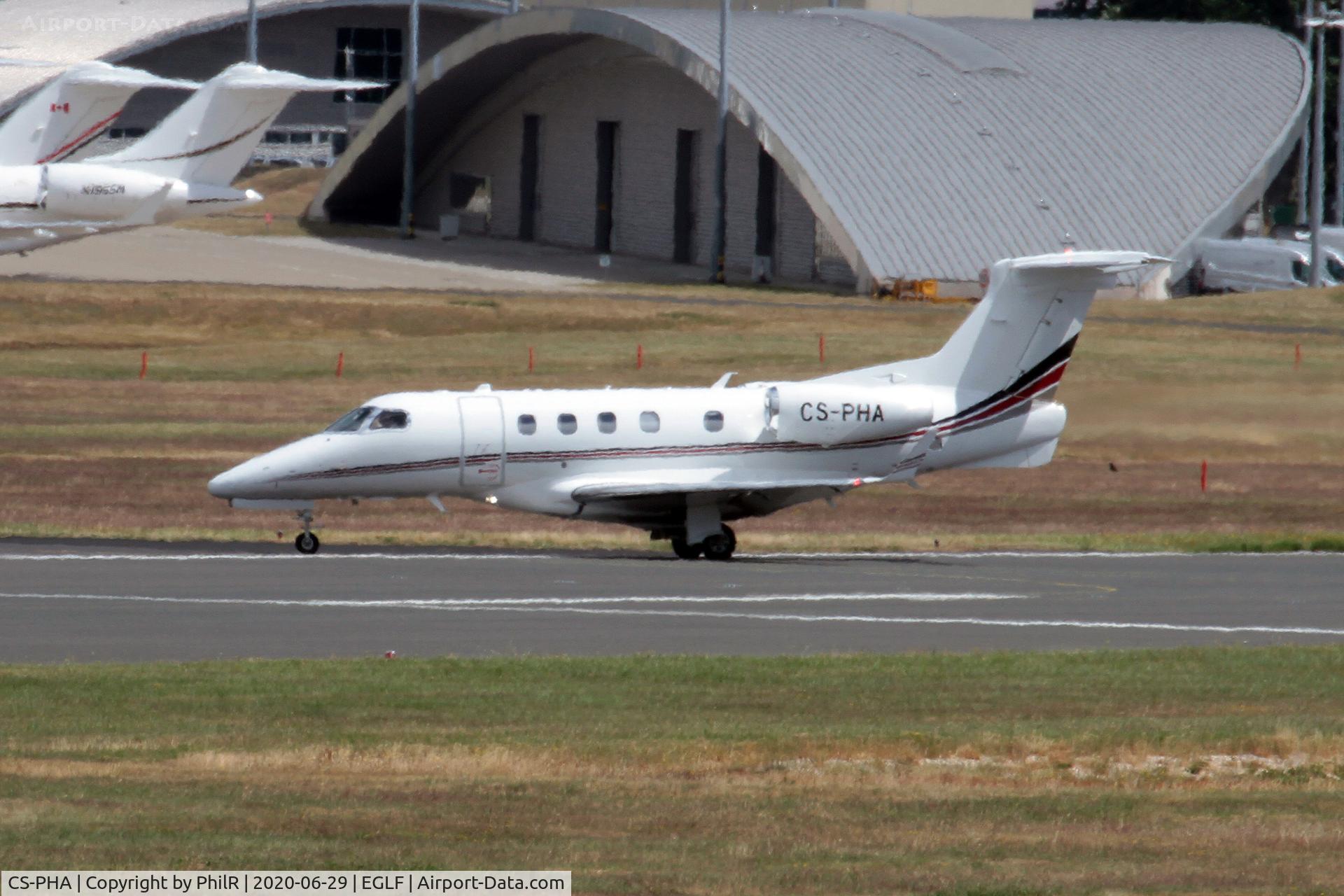 CS-PHA, 2014 Embraer EMB-505 Phenom 300, c/n 50500203, CS-PHA 2014 Embraer 505 Phenom 300 Farnborough 
