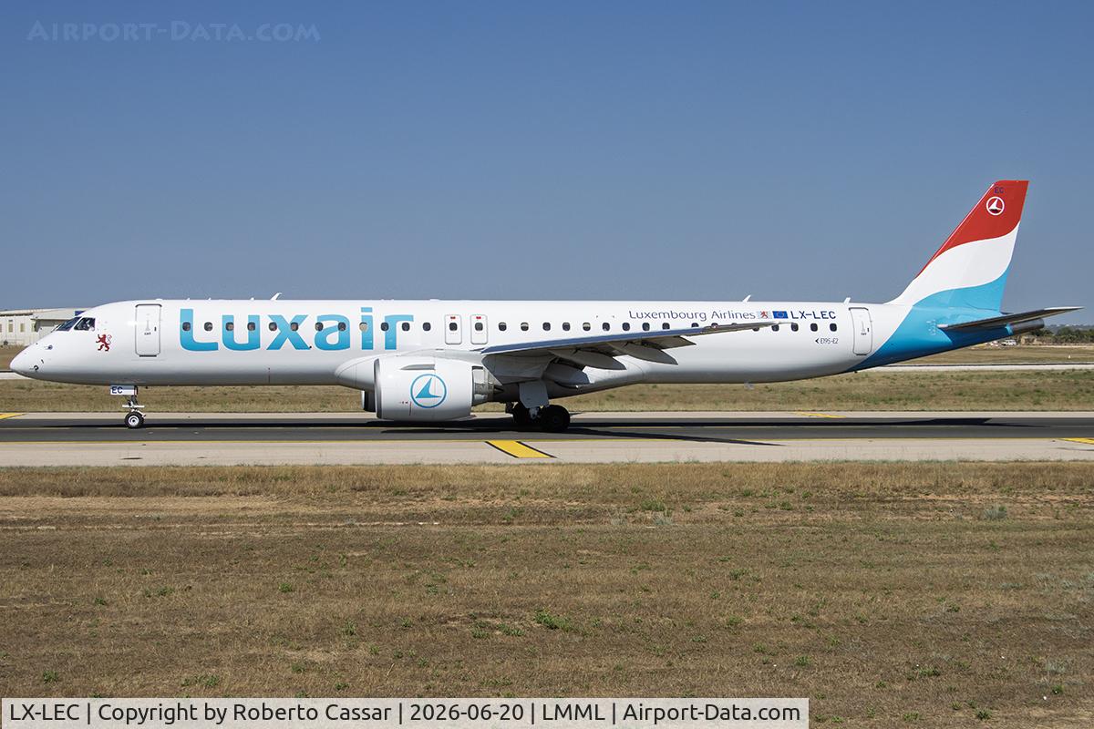 LX-LEC, Embraer E-195, c/n 20218, Charlie