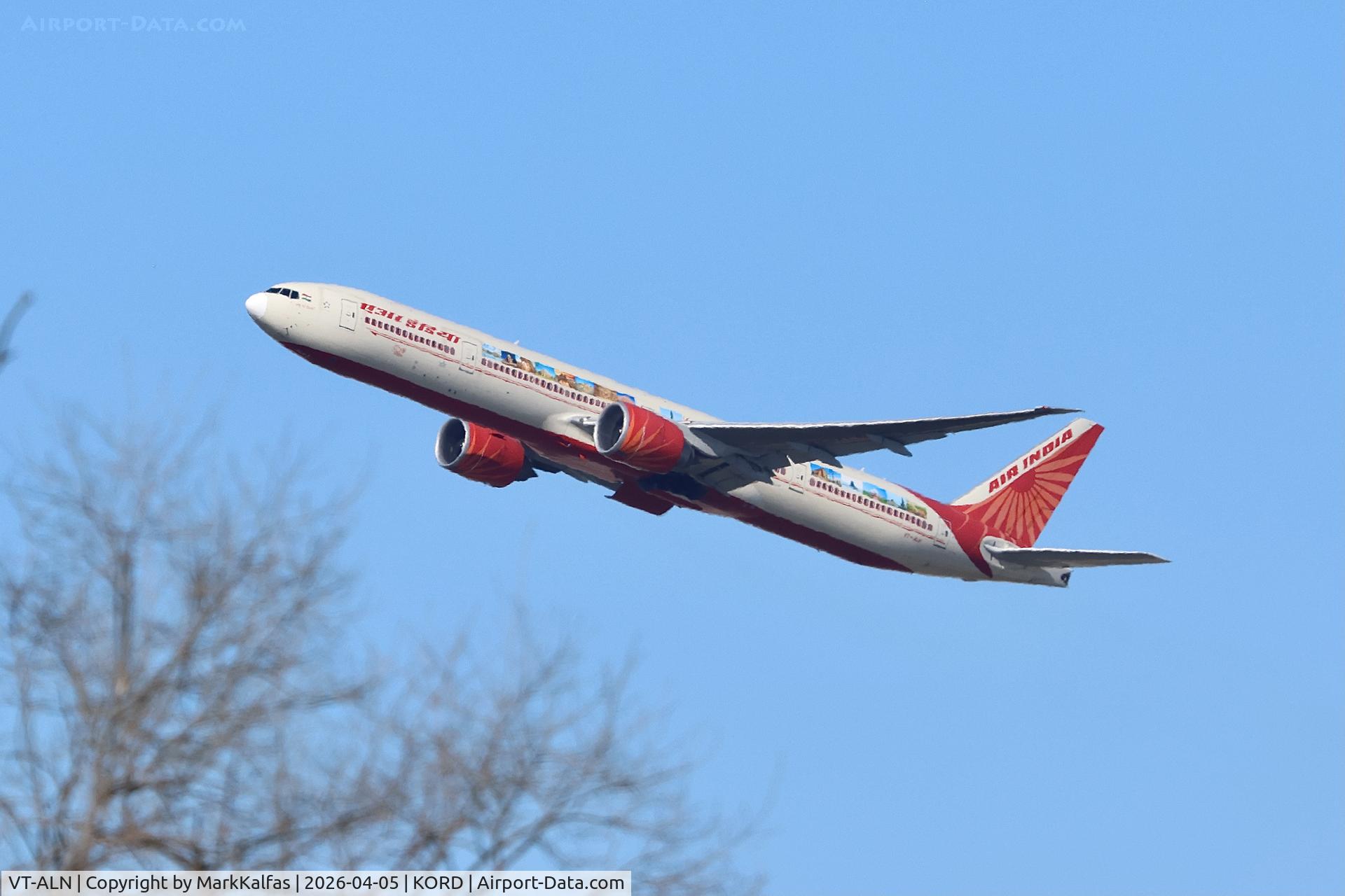 VT-ALN, 2008 Boeing 777-337/ER, c/n 36312, B77W Air India Boeing 777-337(ER).VT-ALN departing 27L KORD