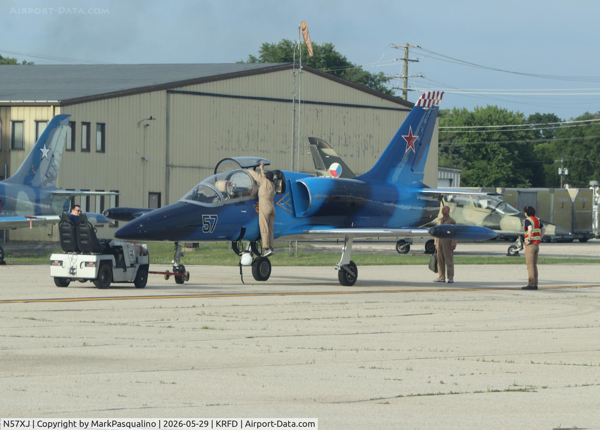 N57XJ, 1984 Aero L-39C Albatros, c/n 432827, Aero L-39C