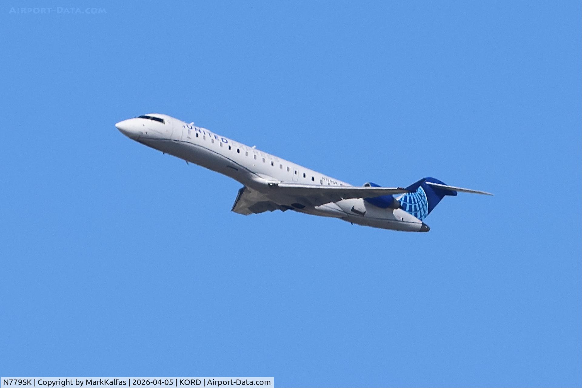 N779SK, 2009 Bombardier CRJ-702 (CL-600-2C10) Regional Jet, c/n 10276, CRJ7 SkyWest / United Express Bombardier CRJ-701ER N779SK departing 27L KORD