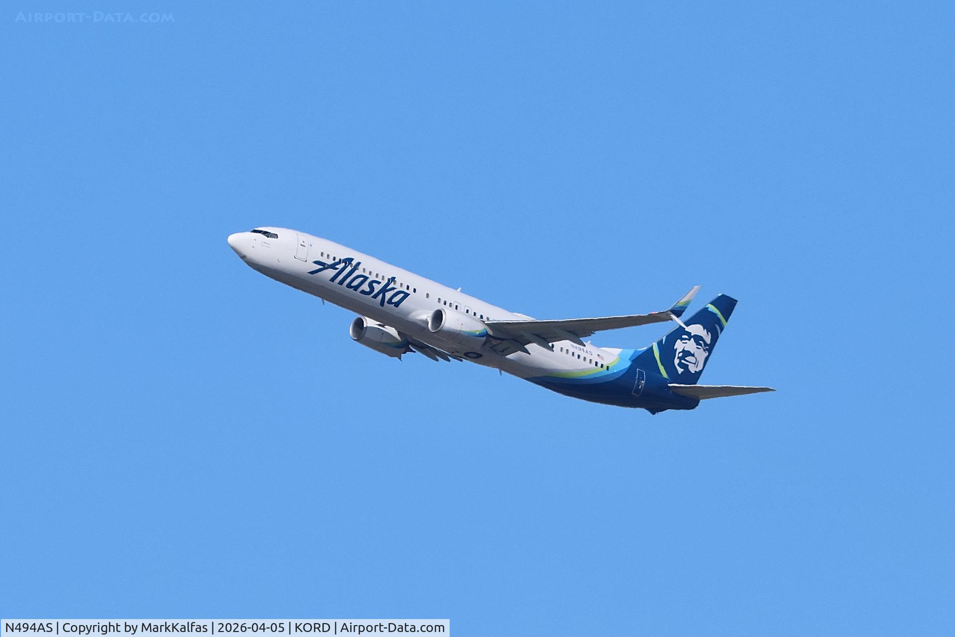 N494AS, 2016 Boeing 737-990/ER, c/n 41729 l/n 5768, B739 Alaska Airlines Boeing 737-990ER N494AS departing 27L KORD