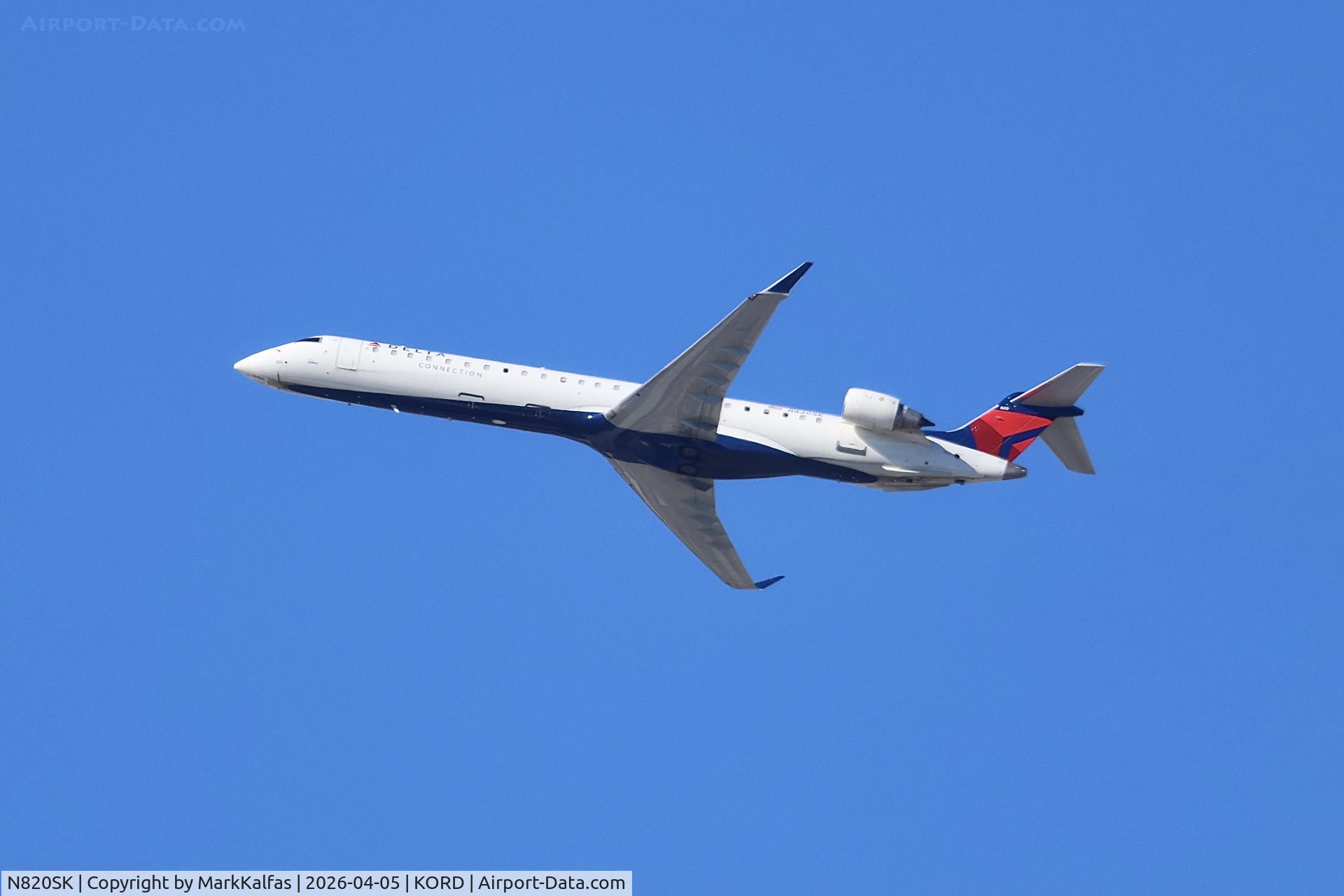 N820SK, 2006 Bombardier CRJ-900ER (CL-600-2D24), c/n 15108, CRJ9 SkyWest / Delta Connection Bombardier CRJ-900LR N820SK departing 27L KORD