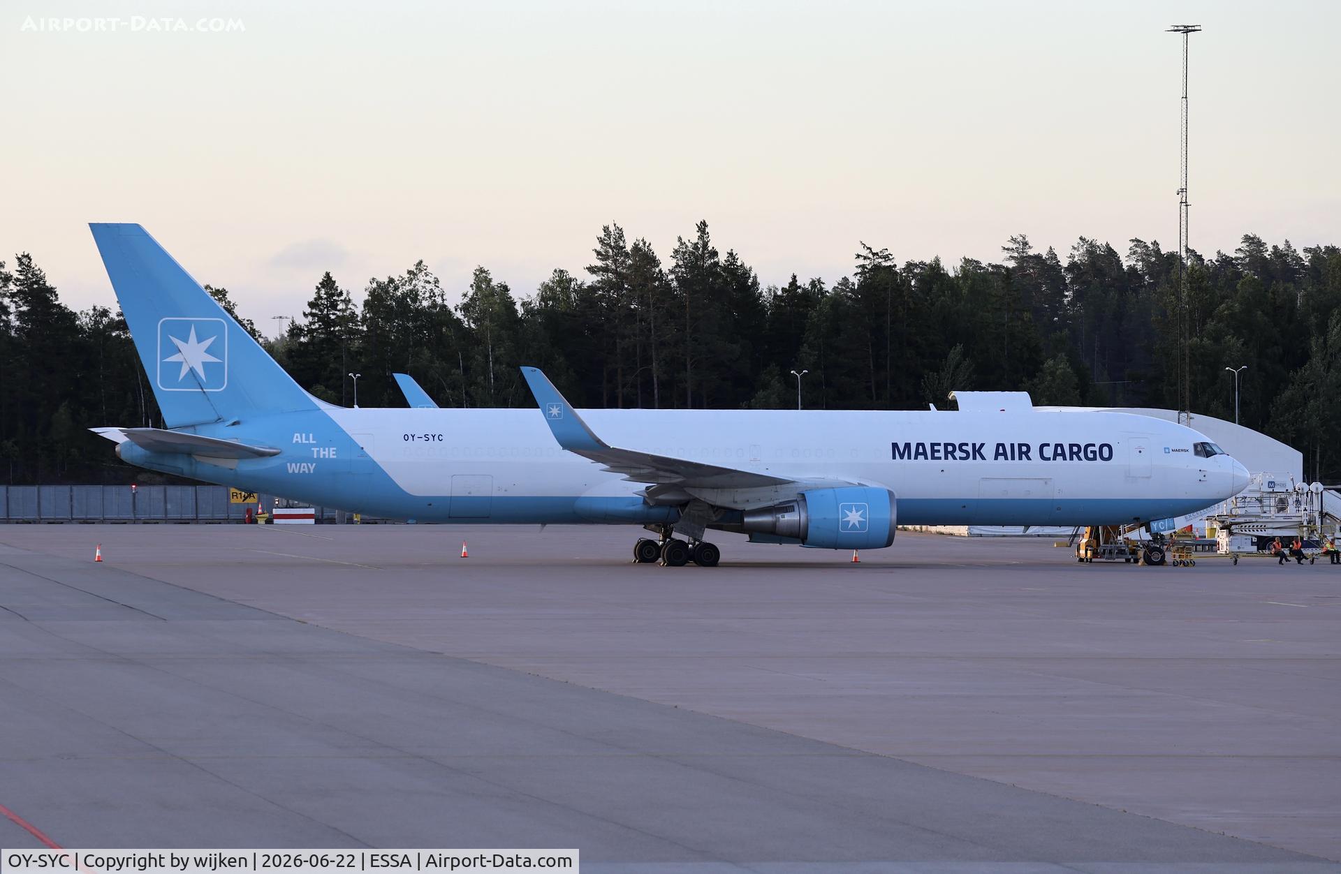 OY-SYC, 1991 Boeing 767-3P6, c/n 25269 l/n 390, Ramp R