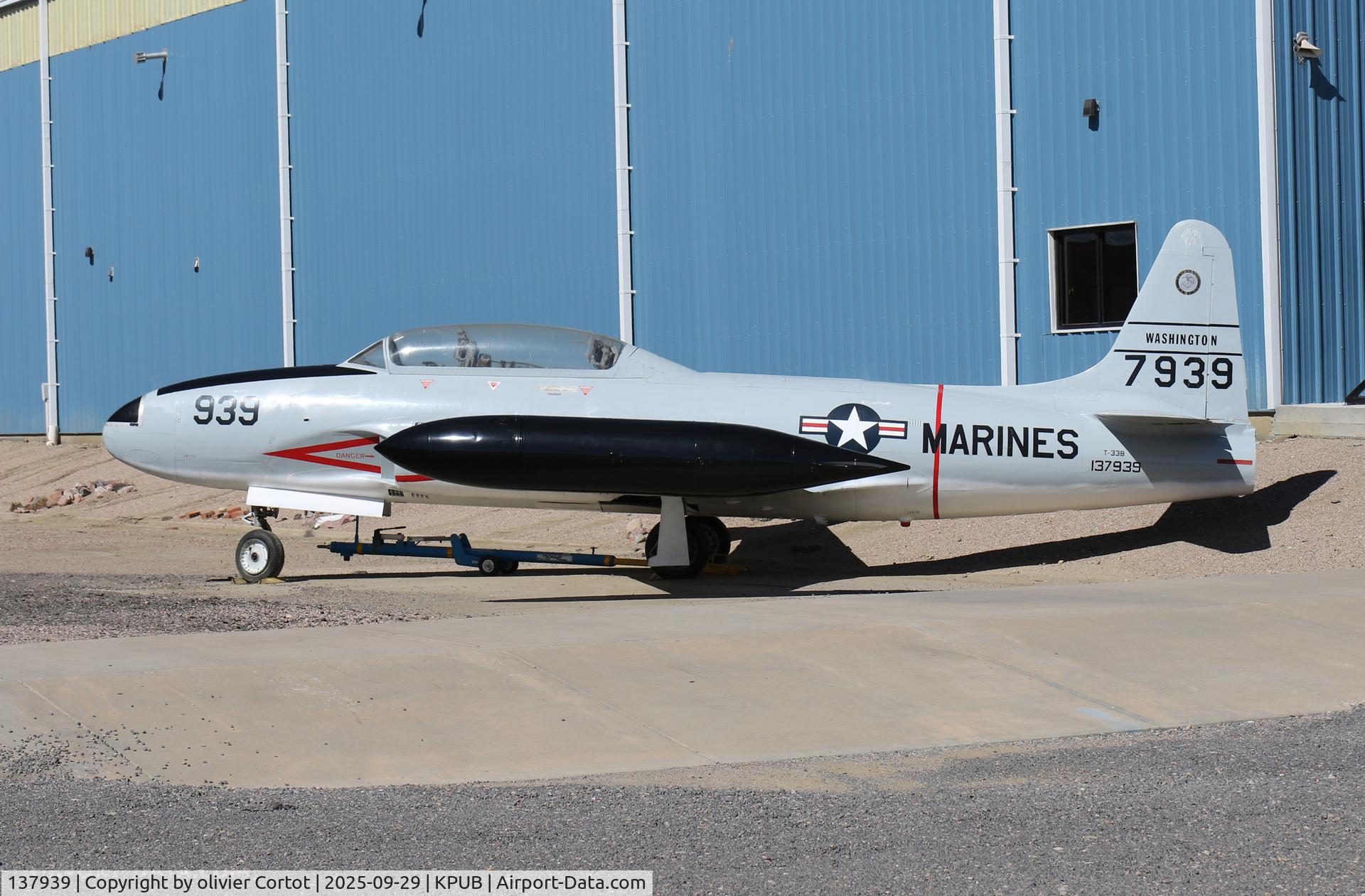 137939, Lockheed T-33B Shooting Star, c/n 137939, Pueblo air museum