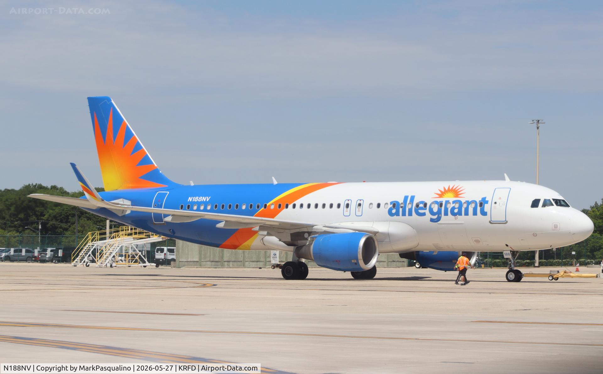 N188NV, 2013 Airbus A320-214, c/n 5669, Airbus A320-214