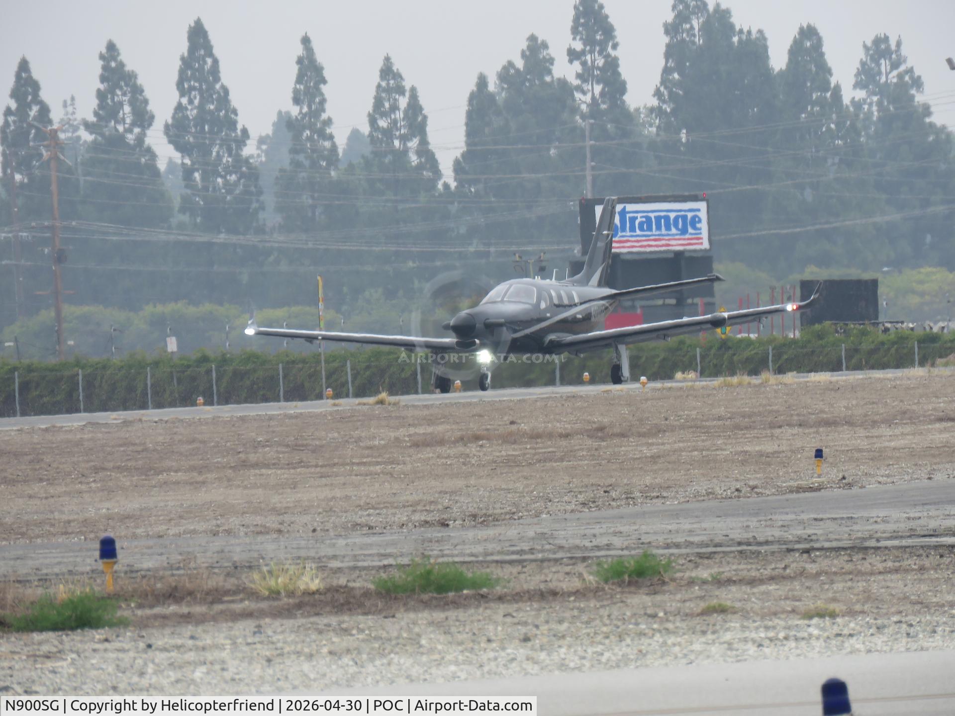 N900SG, 2014 Socata TBM 700 (950), c/n 1014, Powering up for take off