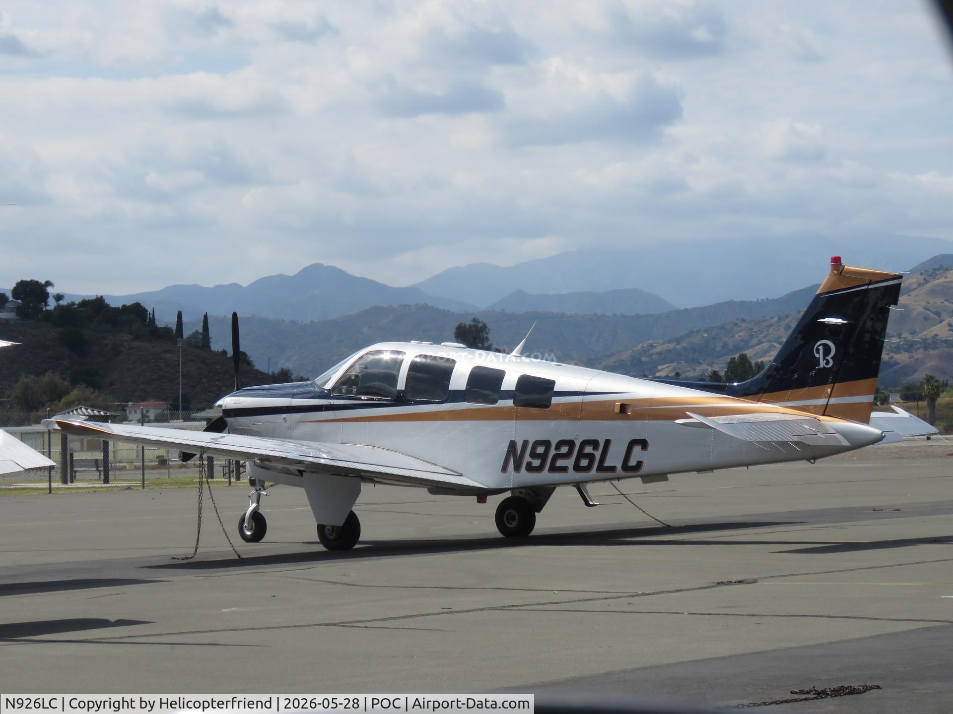 N926LC, 2009 Hawker Beechcraft Corp G36 Bonanza Bonanza, c/n E-3908, Parked in transit parking
