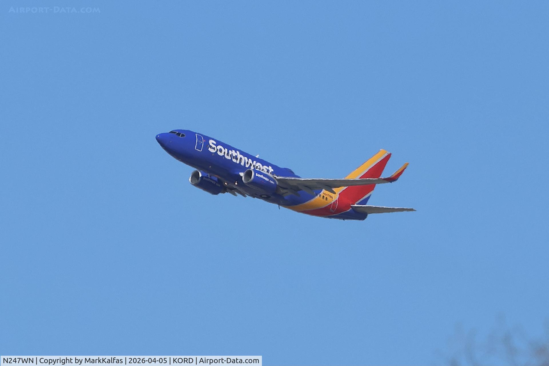N247WN, 2006 Boeing 737-7H4, c/n 32508, B737 Southwest Boeing  737-7H4, N247WN departing KORD
