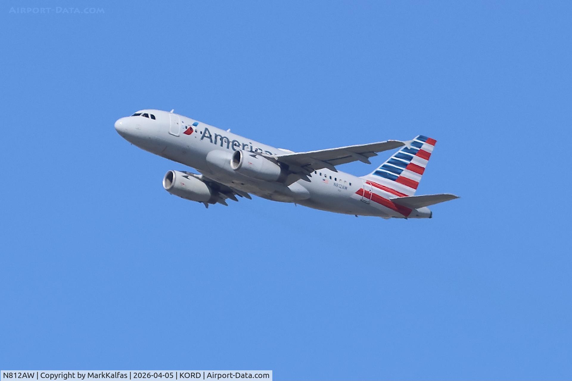 N812AW, 2000 Airbus A319-132, c/n 1178, A319 American Airbus A319-132, N812AW departing 27L KORD