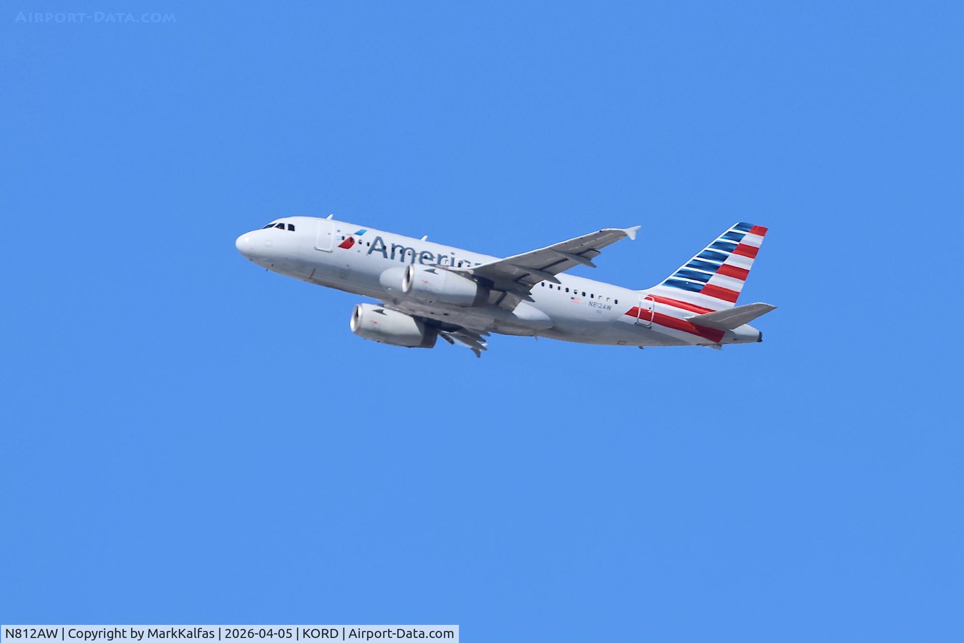 N812AW, 2000 Airbus A319-132, c/n 1178, A319 American Airbus A319-132, N812AW departing 27L KORD