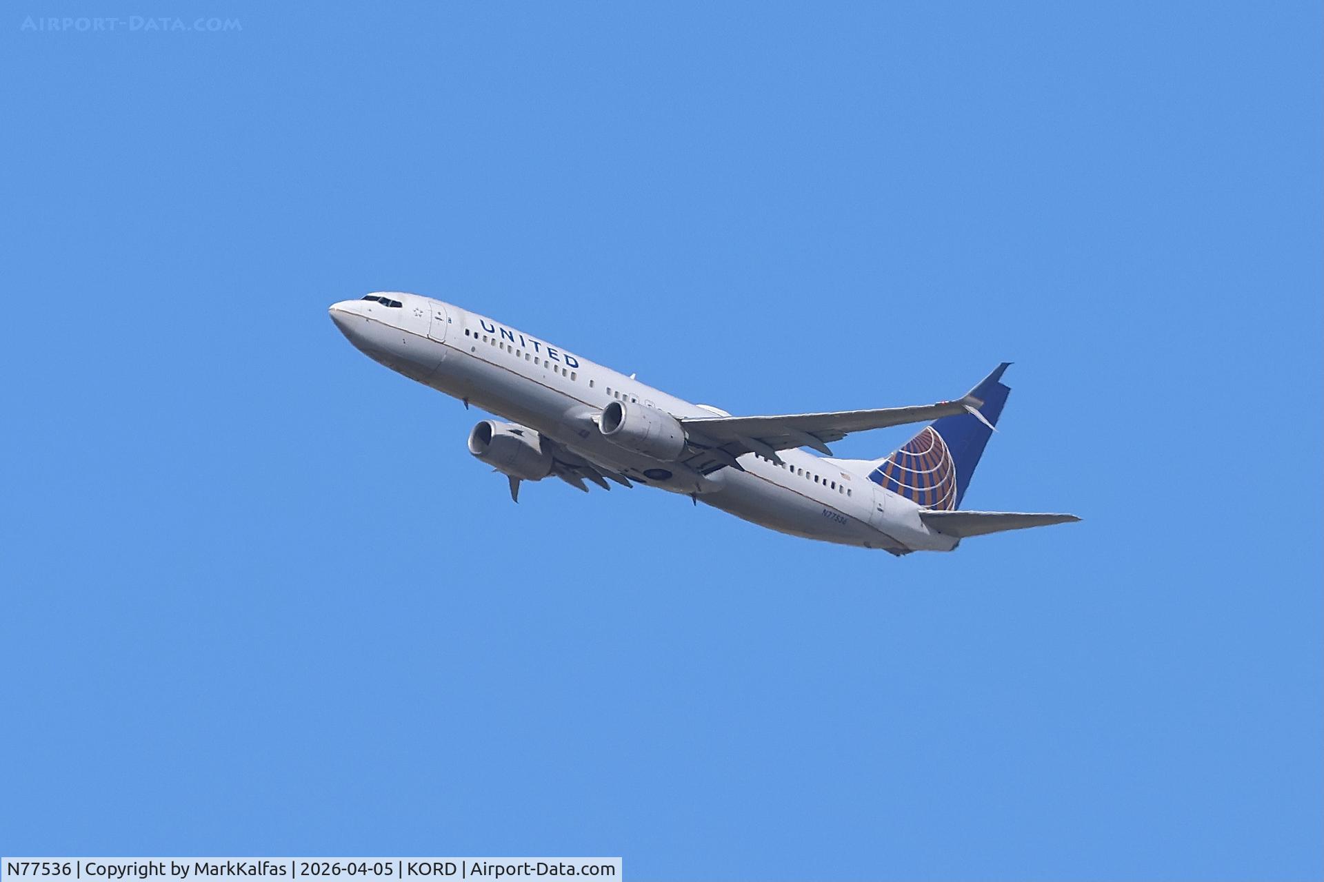 N77536, 2016 Boeing 737-824, c/n 62766, B738 United Airlines Boeing 737-824 N77536  departing 27R KORD