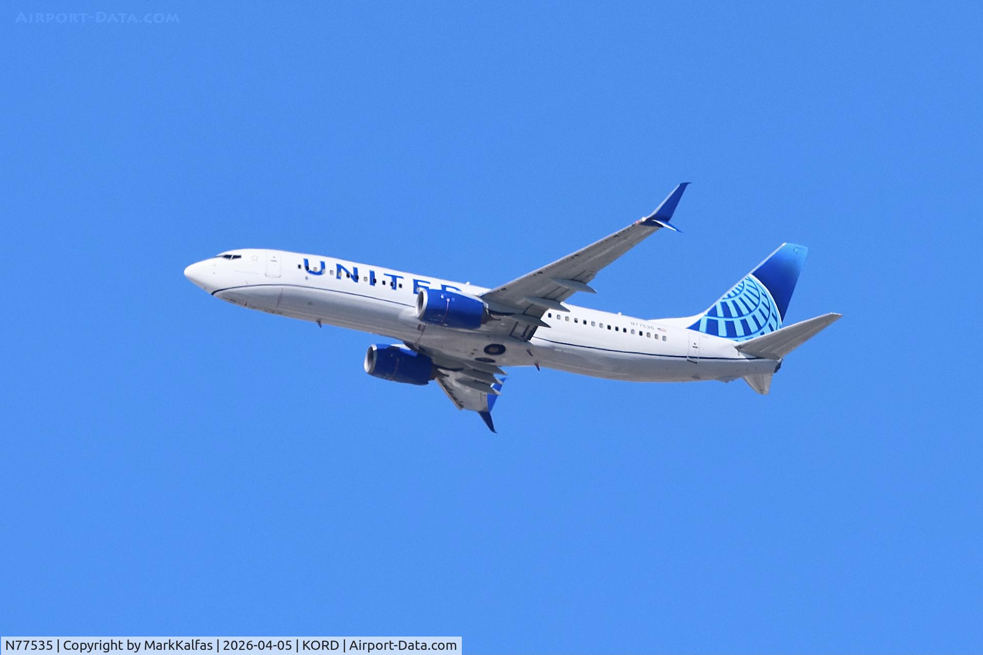 N77535, 2016 Boeing 737-824, c/n 62751 l/n 6047, B738 United Airlines Boeing 737-824 N77535  departing 27R KORD