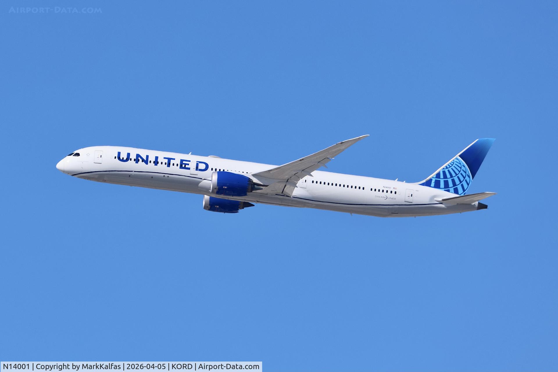 N14001, 2018 Boeing 787-10 Dreamliner Dreamliner, c/n 40936 l/n 731, B78X United Airlines Boeing 787-10 Dreamliner N14001  departing 27L KORD