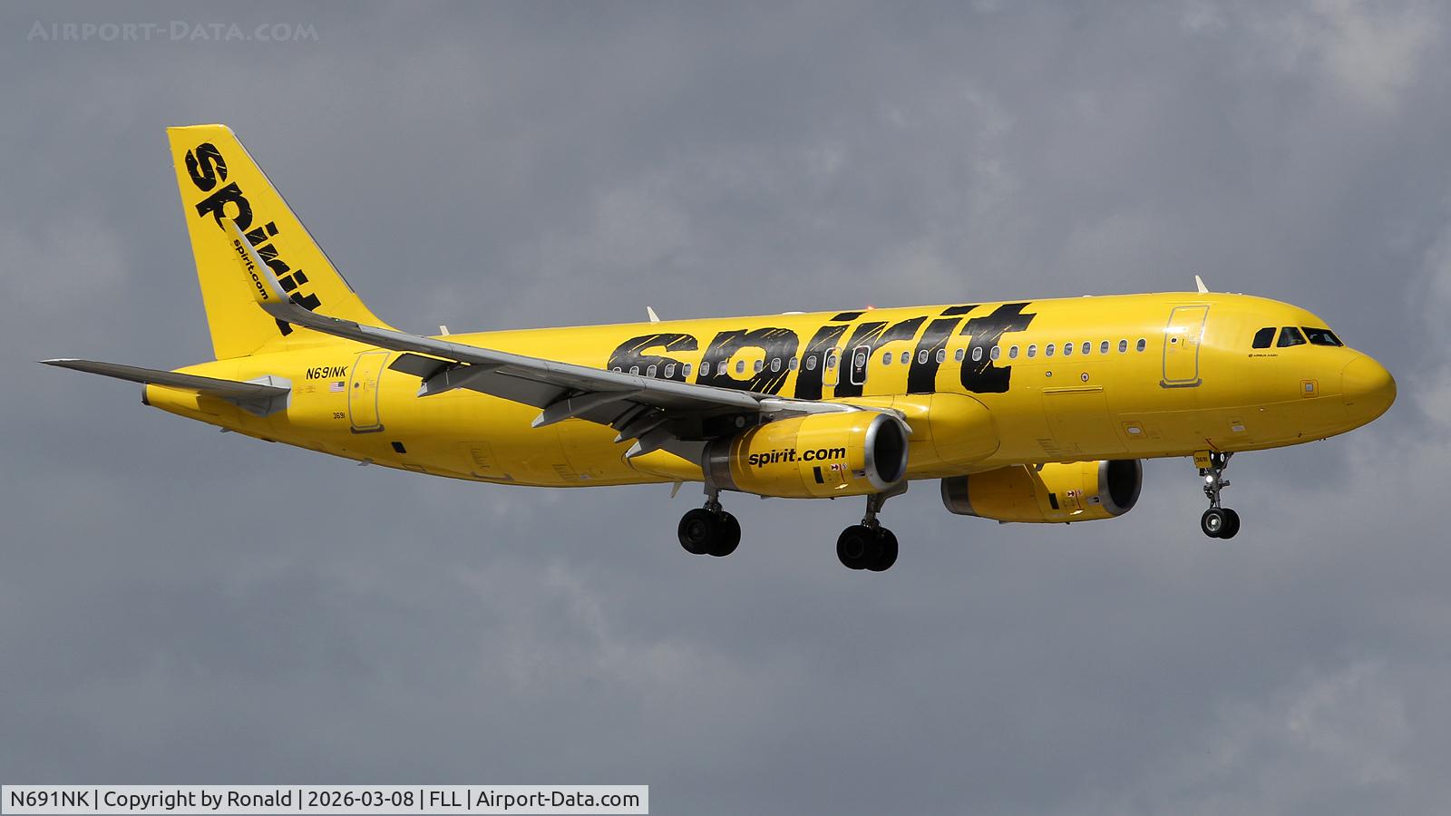 N691NK, 2018 Airbus A320-232, c/n 8613, at fll