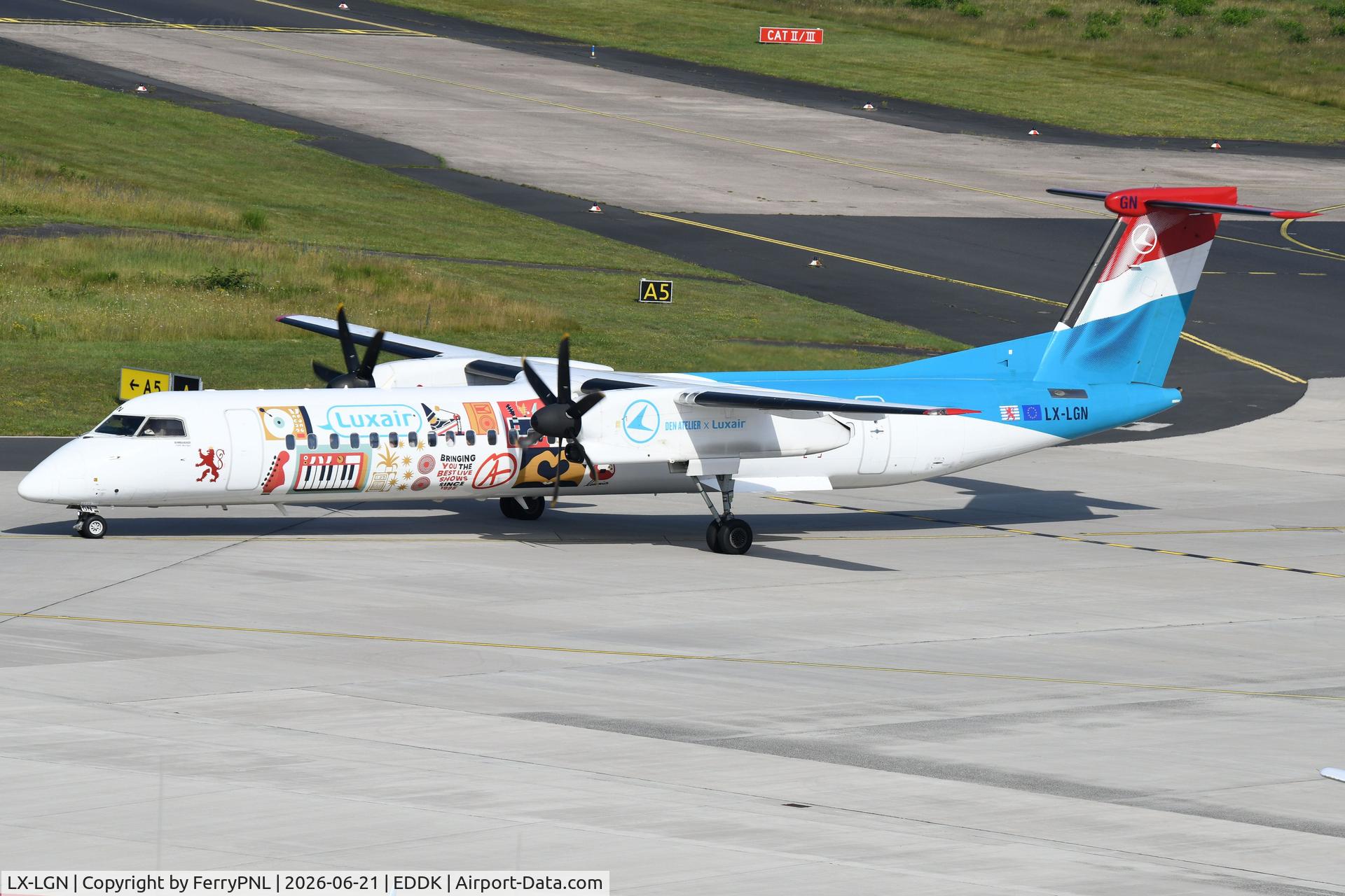 LX-LGN, 2012 De Havilland Canada DHC-8-402Q Dash 8, c/n 4426, Luxair DHC8 diverted from LUX