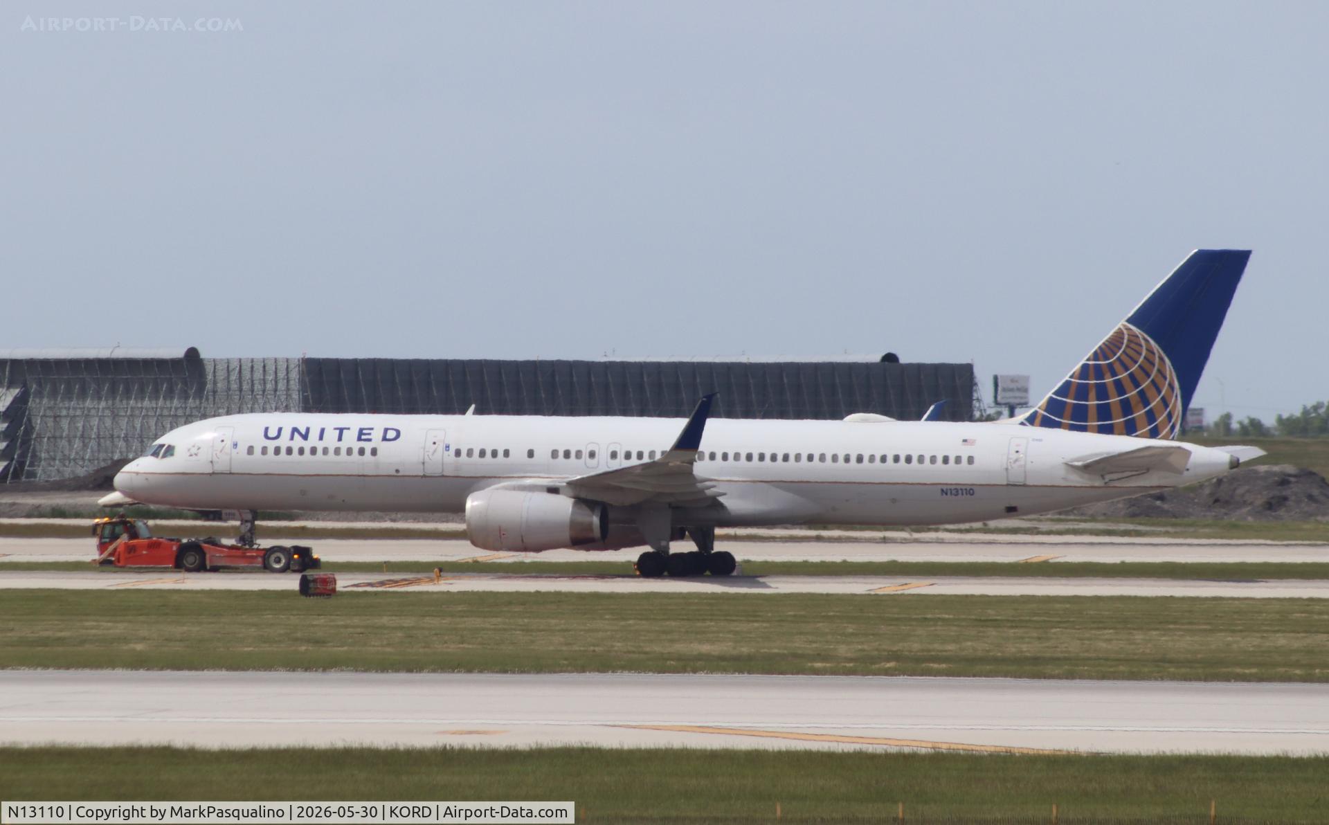 N13110, 1994 Boeing 757-224, c/n 27300 l/n 650, Boeing 757-224