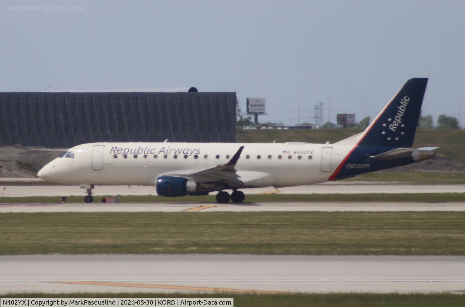 N402YX, 2013 Embraer 175LR (ERJ-170-200LR), c/n 17000364, ERJ-170-200LR