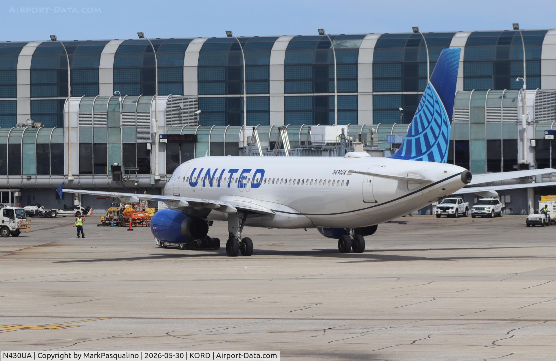 N430UA, 1996 Airbus A320-232, c/n 568, Airbus A320-232