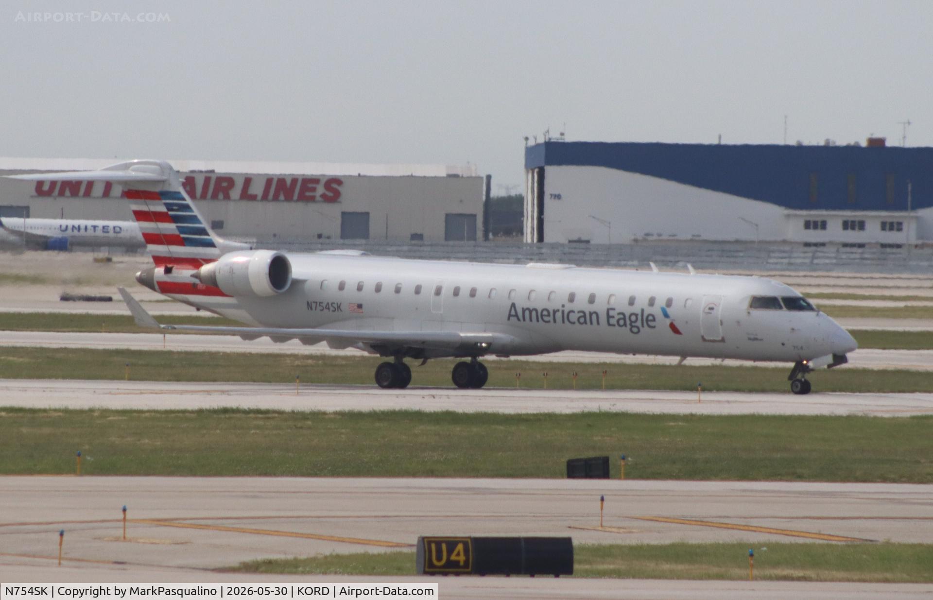 N754SK, 2005 Bombardier CRJ-701 (CL-600-2C10) Regional Jet, c/n 10215, CL-600-2C10