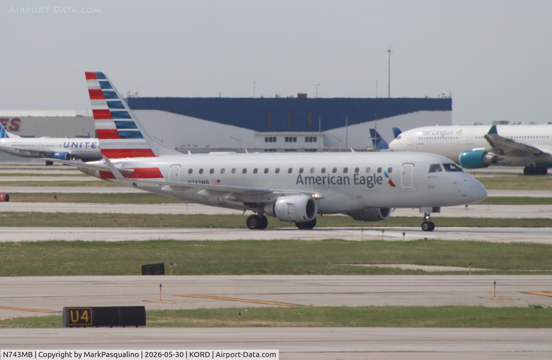 N743MB, 2006 Embraer ERJ-170-100 SE, c/n 17000143, ERJ-170-100SE
